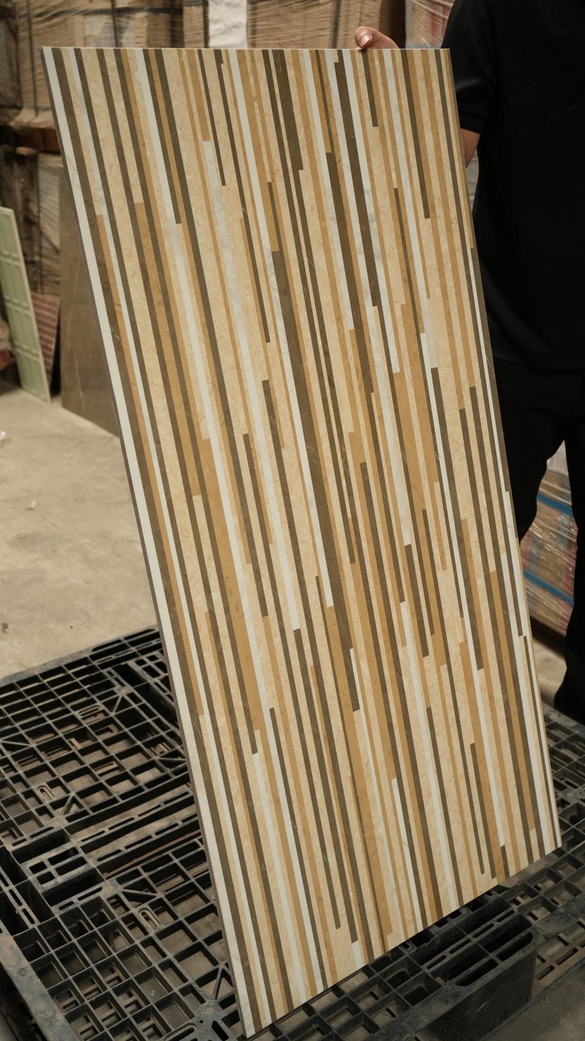Gạch ốp lát Sinyih Ceramica 60x120 A61755YT3A