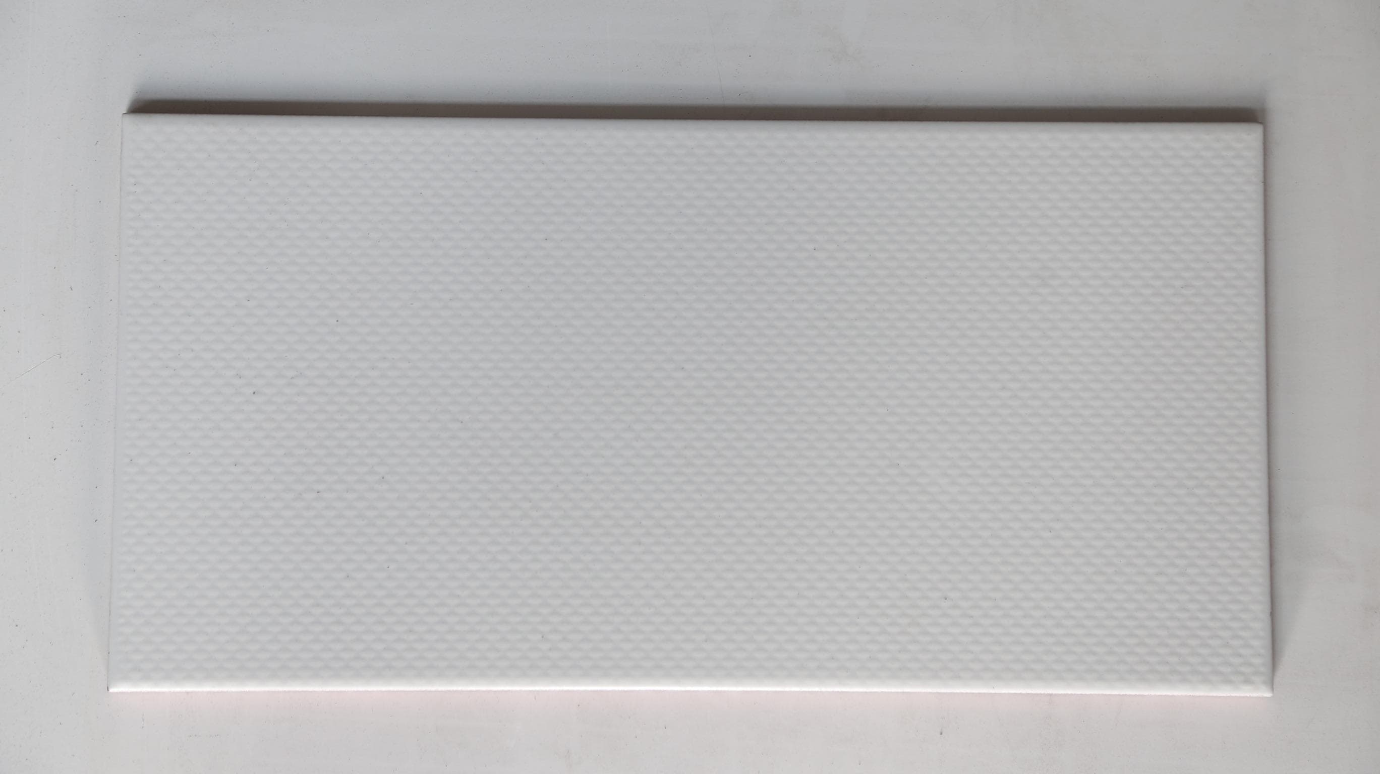 Gạch ốp lát Union Mosaic 20x40 L-101DINOMATTWHITE