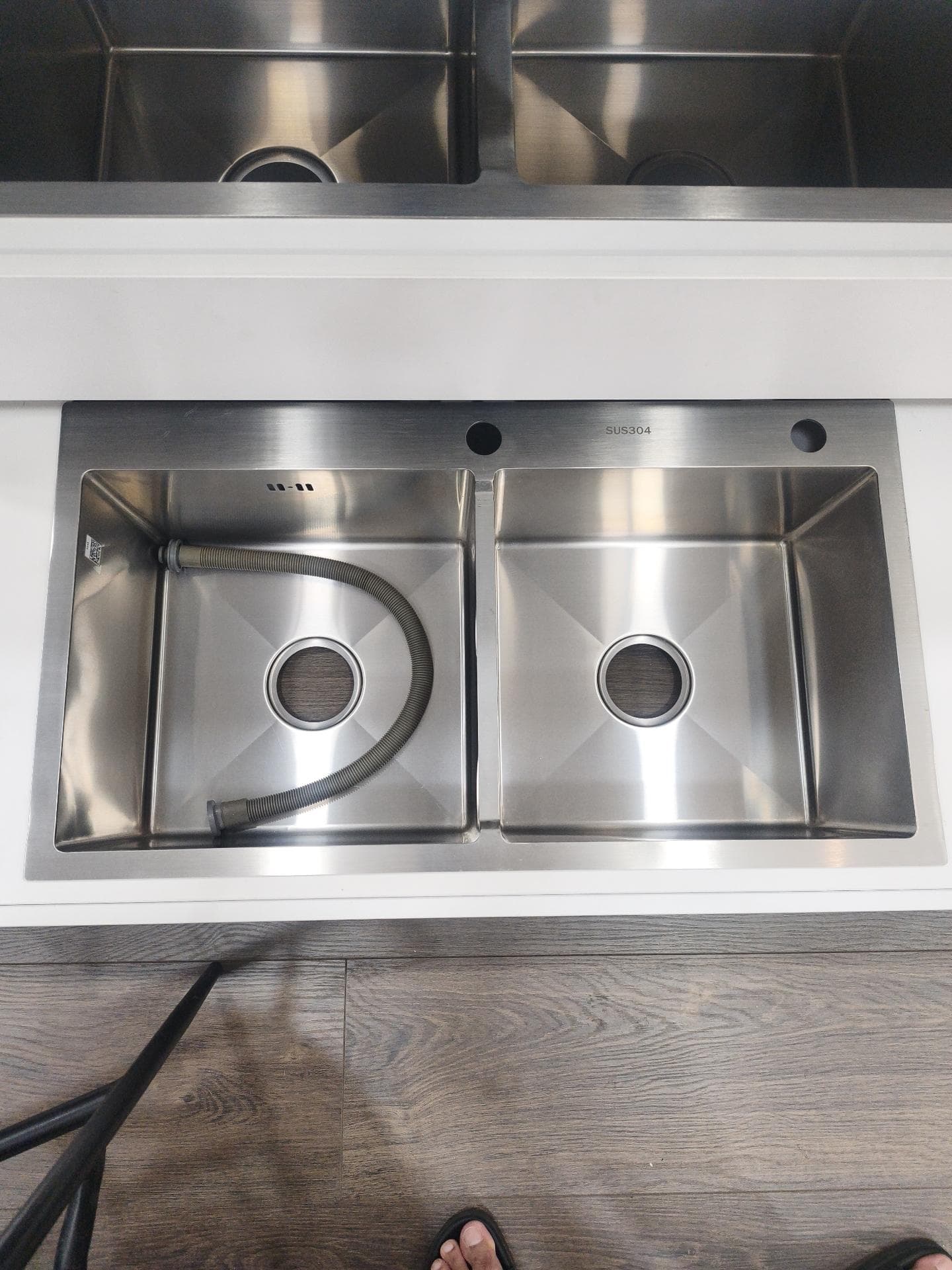 Chậu 2 hộc Inox 304 Sucar LT8245D