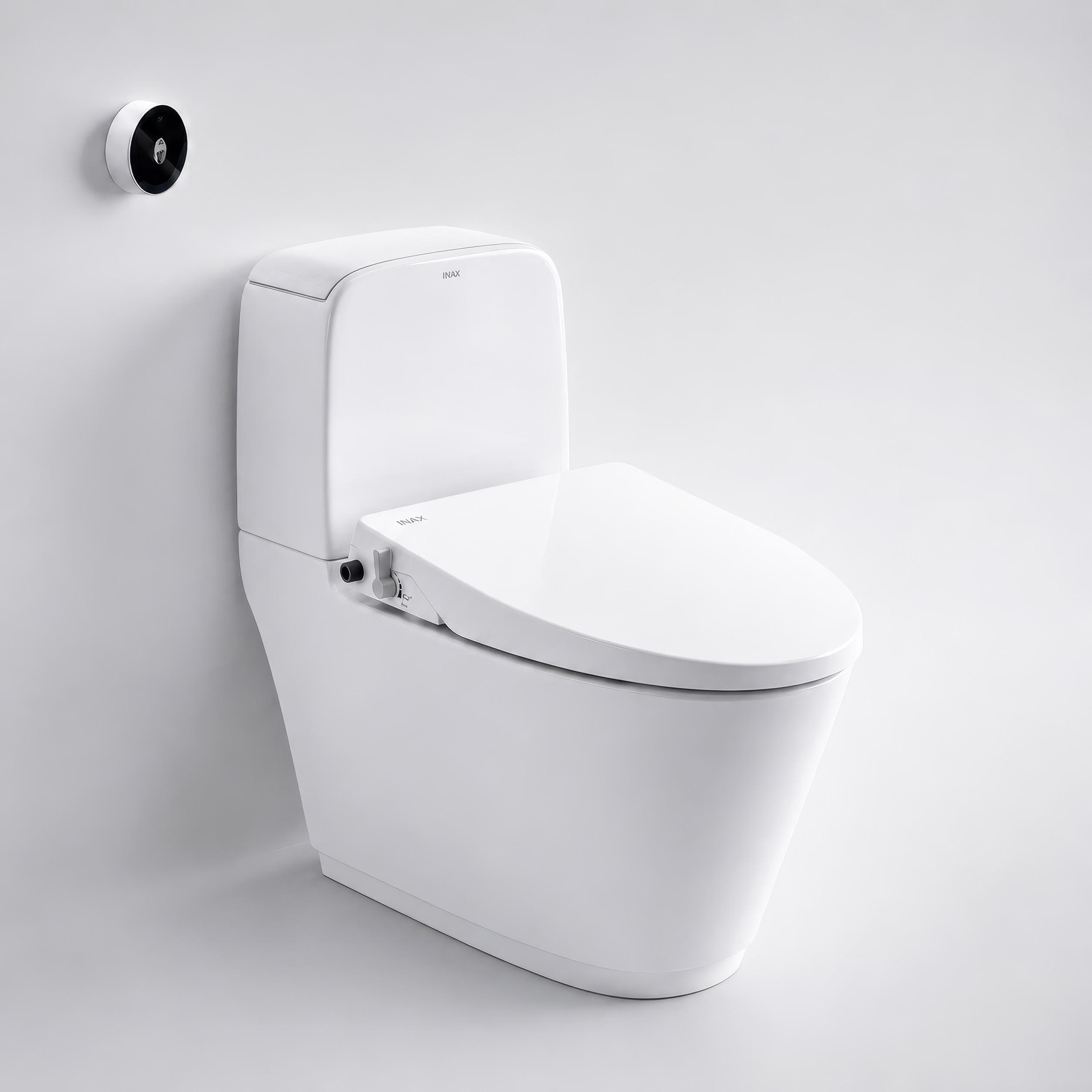 Bồn cầu 2 khối xả cảm ứng nắp rửa cơ INAX ACT-832 + CW-S15VN