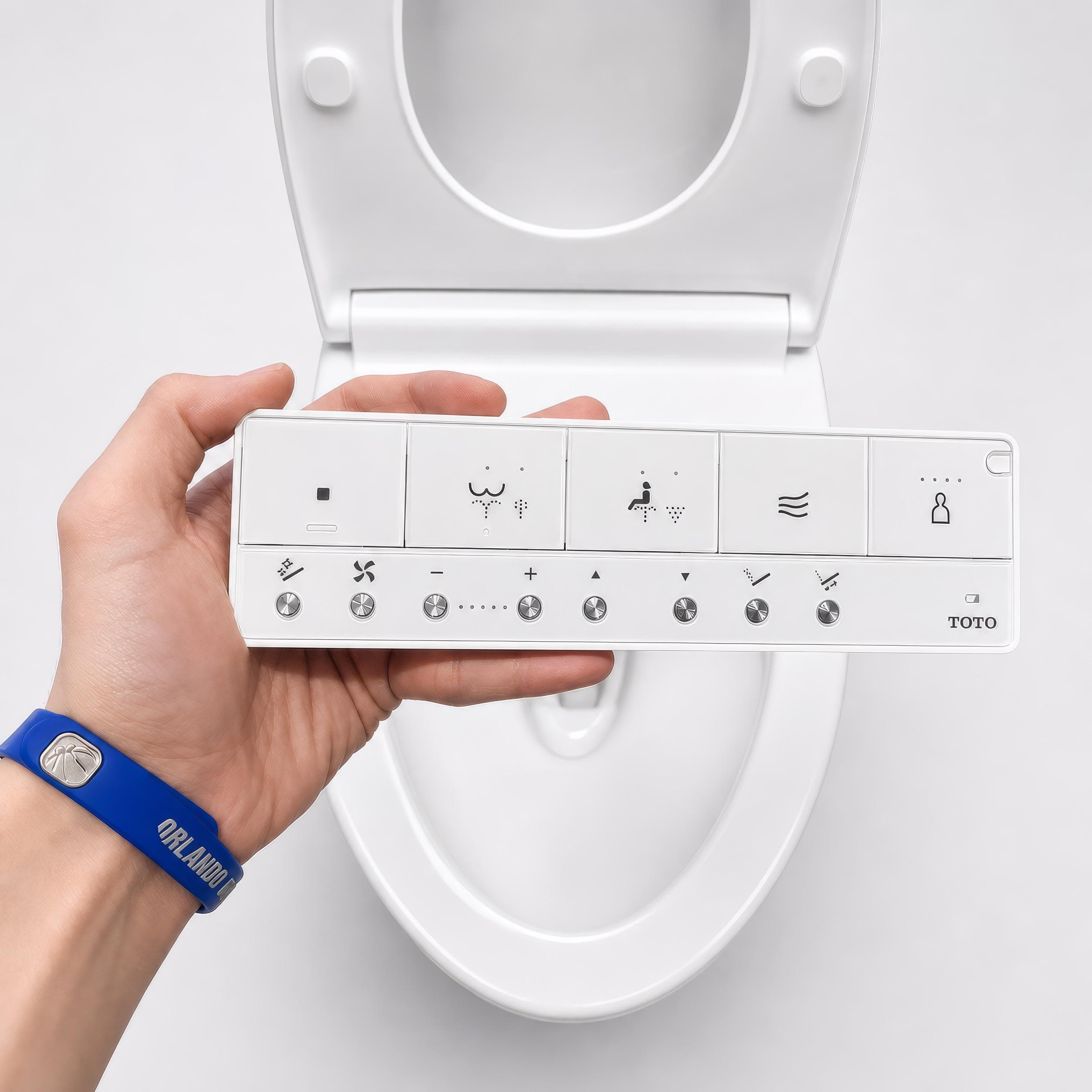 Bồn cầu TOTO MS889CDRW23 1 khối nắp điện tử Washlet S7 TCF47360GAA giấu dây