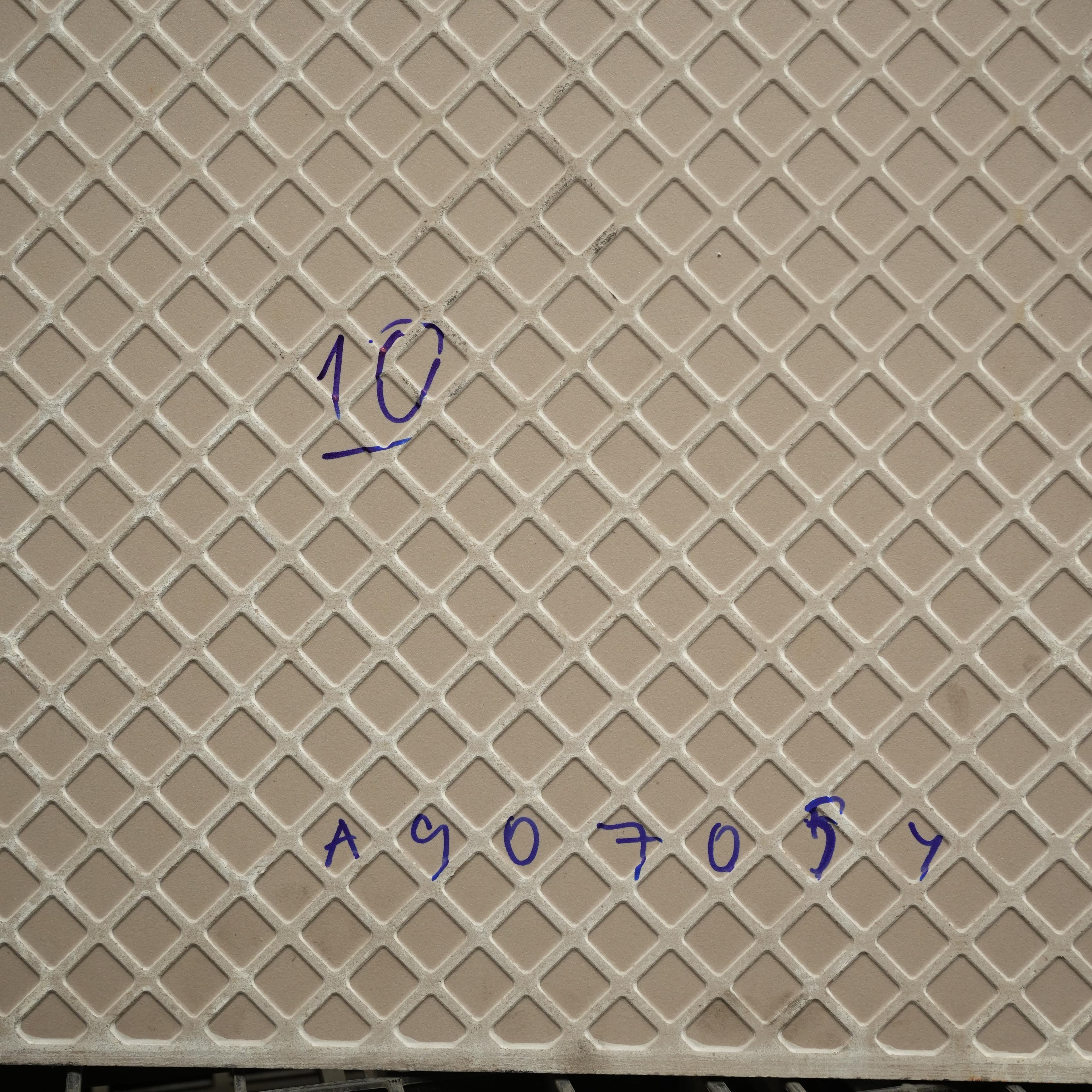 Gạch lát nền Sinyih Ceramica 90x90 A90705YA