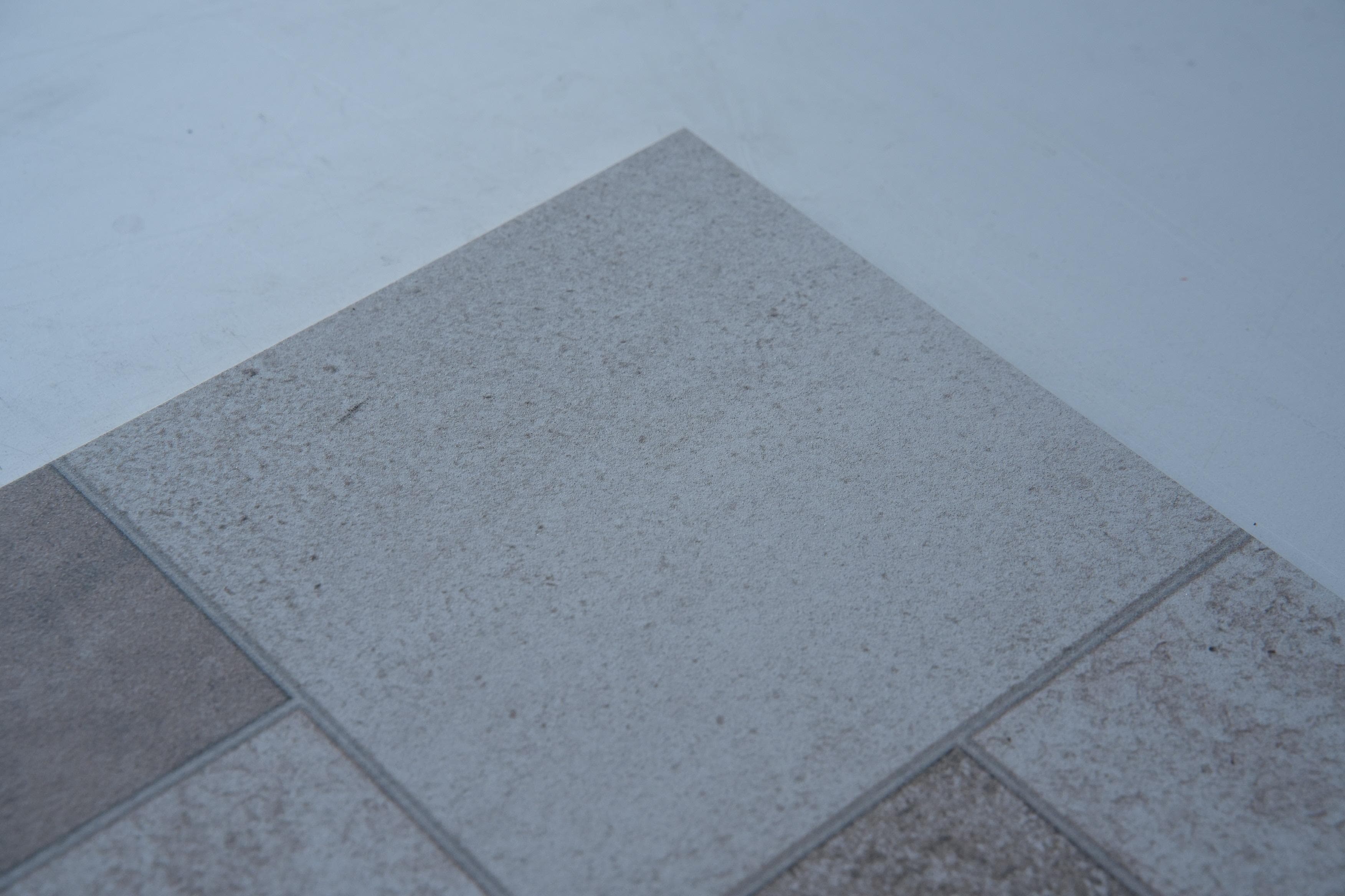 Gạch ốp lát T.T Ceramic Public 60x60 BENEDICTBROWN(SM)