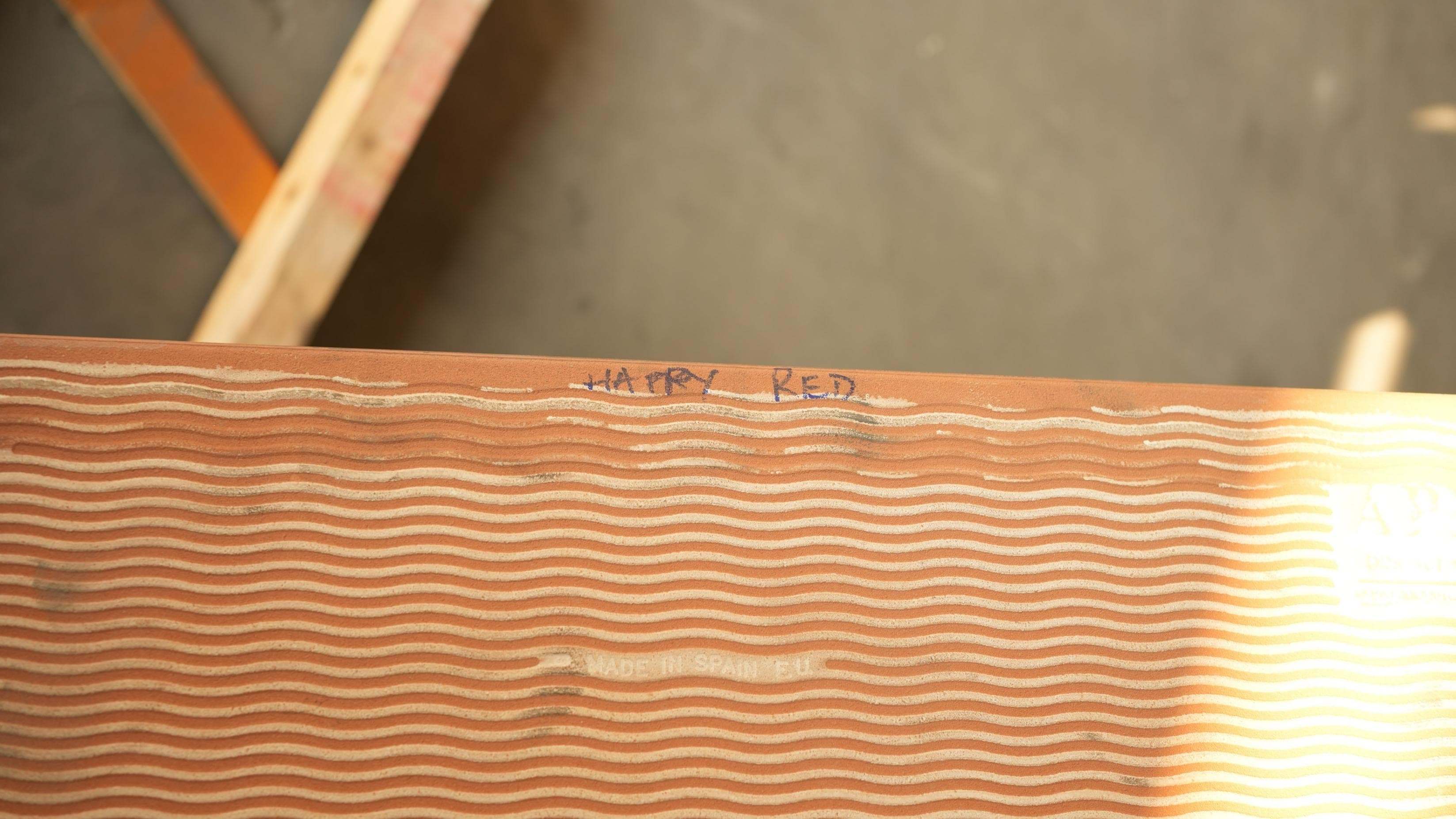 Gạch ốp lát Ape Grupo 20x75 HAPPYRED