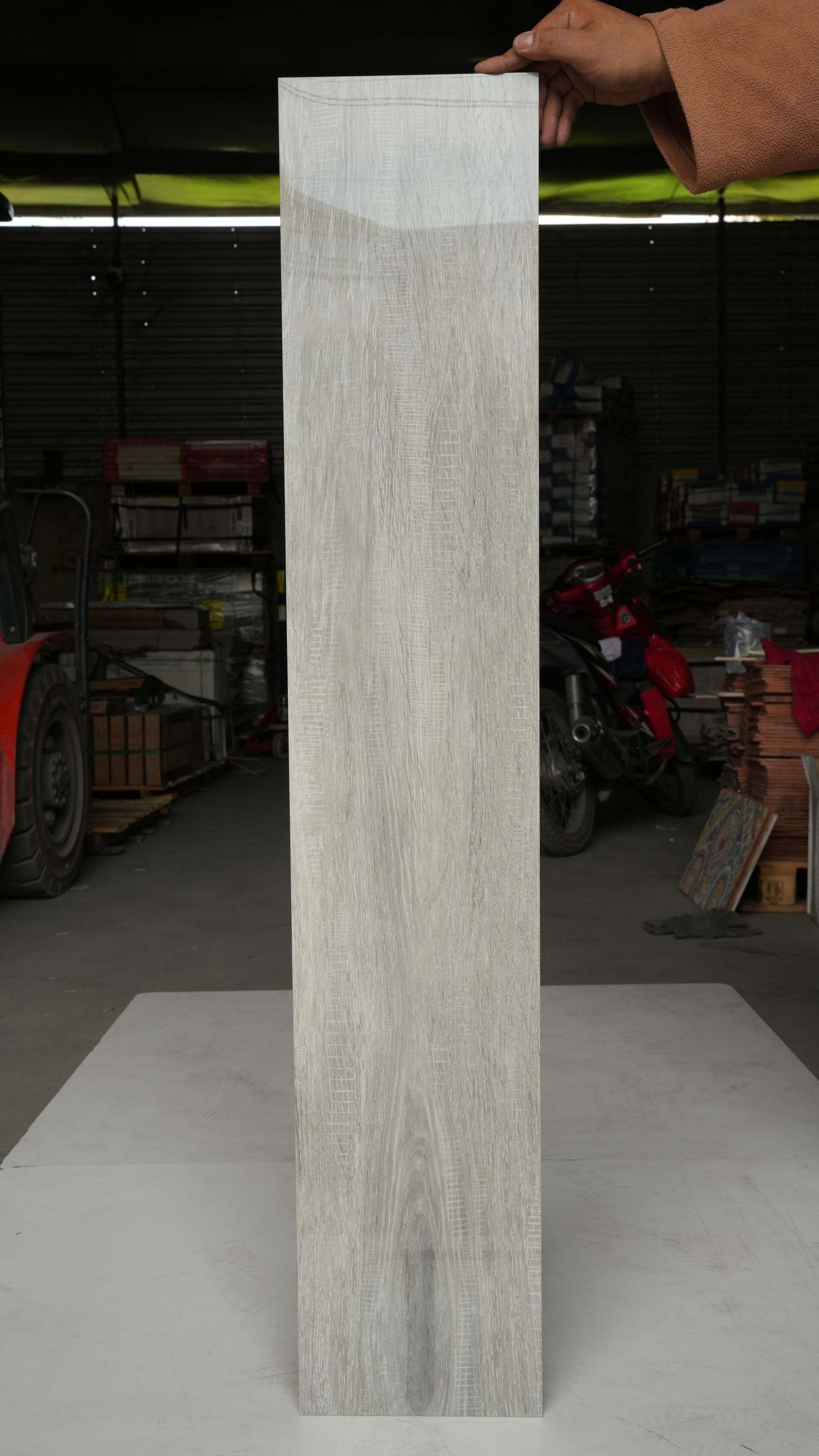 Gạch ốp lát Ape Grupo 22x118 QUINTESSENCEPEARLPOLRECT