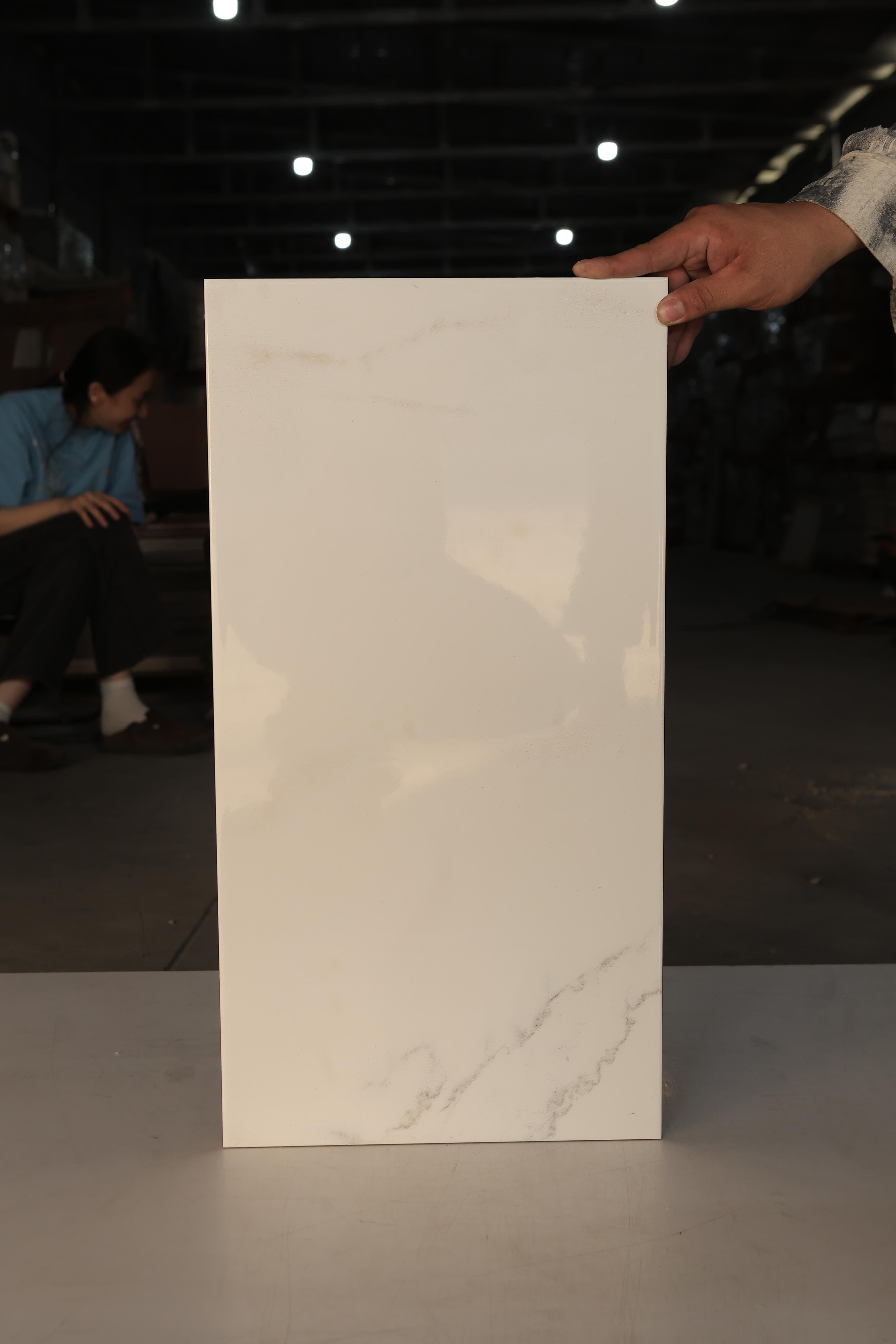 Gạch ốp tường Grand Home 31x60 SALONIMINOSBLANCO