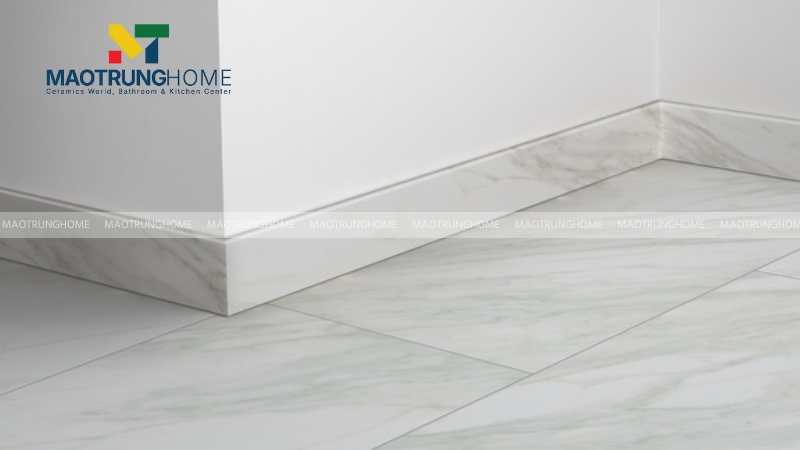 So với việc ốp chân tường cao, phương án này giúp bạn tiết kiệm đáng kể chi phí