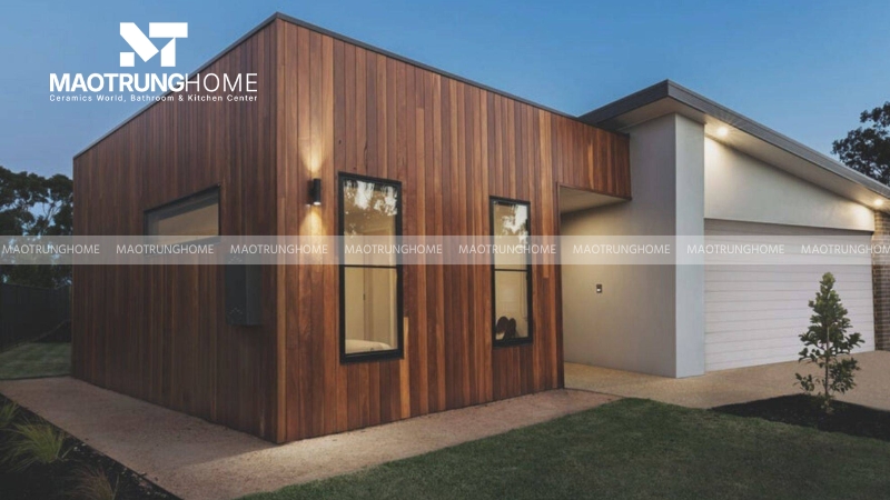 Gạch giả gỗ (vân gỗ) mặt tiền ngôi nhà mẫu 2.