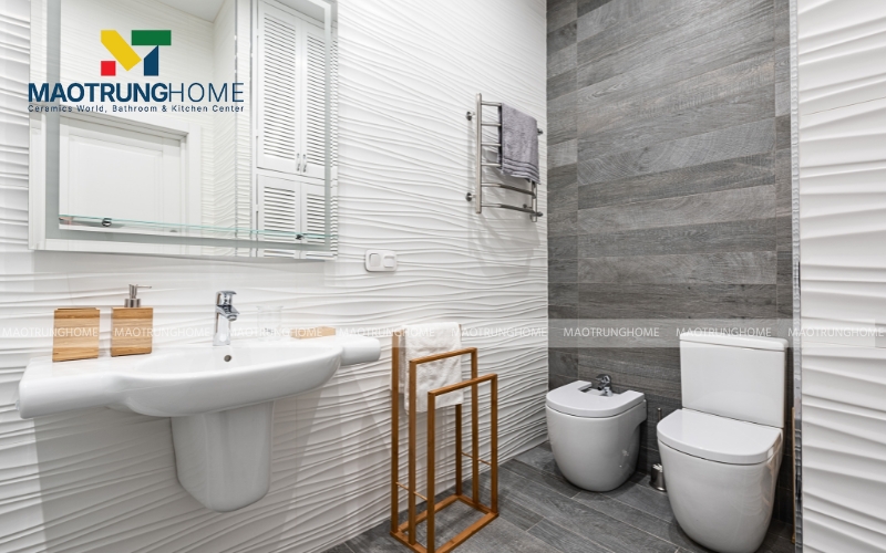 Gạch ốp tường nhà vệ sinh