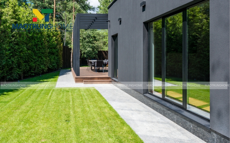 Chân tường ốp gạch giả vân đá