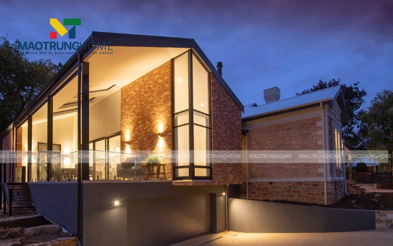 Chân tường ốp gạch thẻ cổ điển 