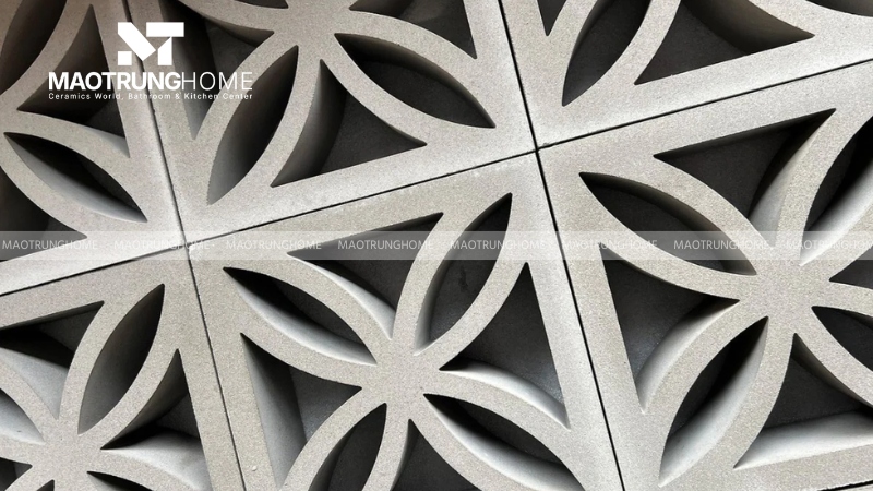 Gạch thông gió có họa tiết hoa lá mềm mại