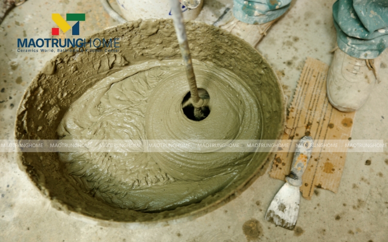 Trộn keo dán gạch đúng tỉ lệ