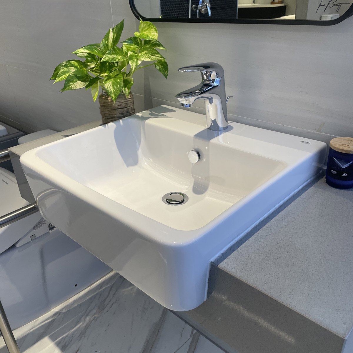 Chậu rửa lavabo bán âm bàn Eurocube GROHE 124581 - Ảnh 5