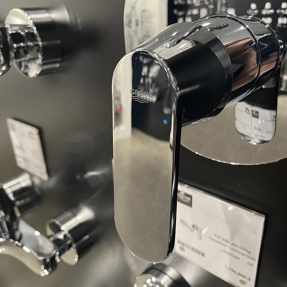 Van nóng lạnh kèm chuyển hướng 2 đường Eurosmart Cosmopolitan GROHE 19382000 - Ảnh 4