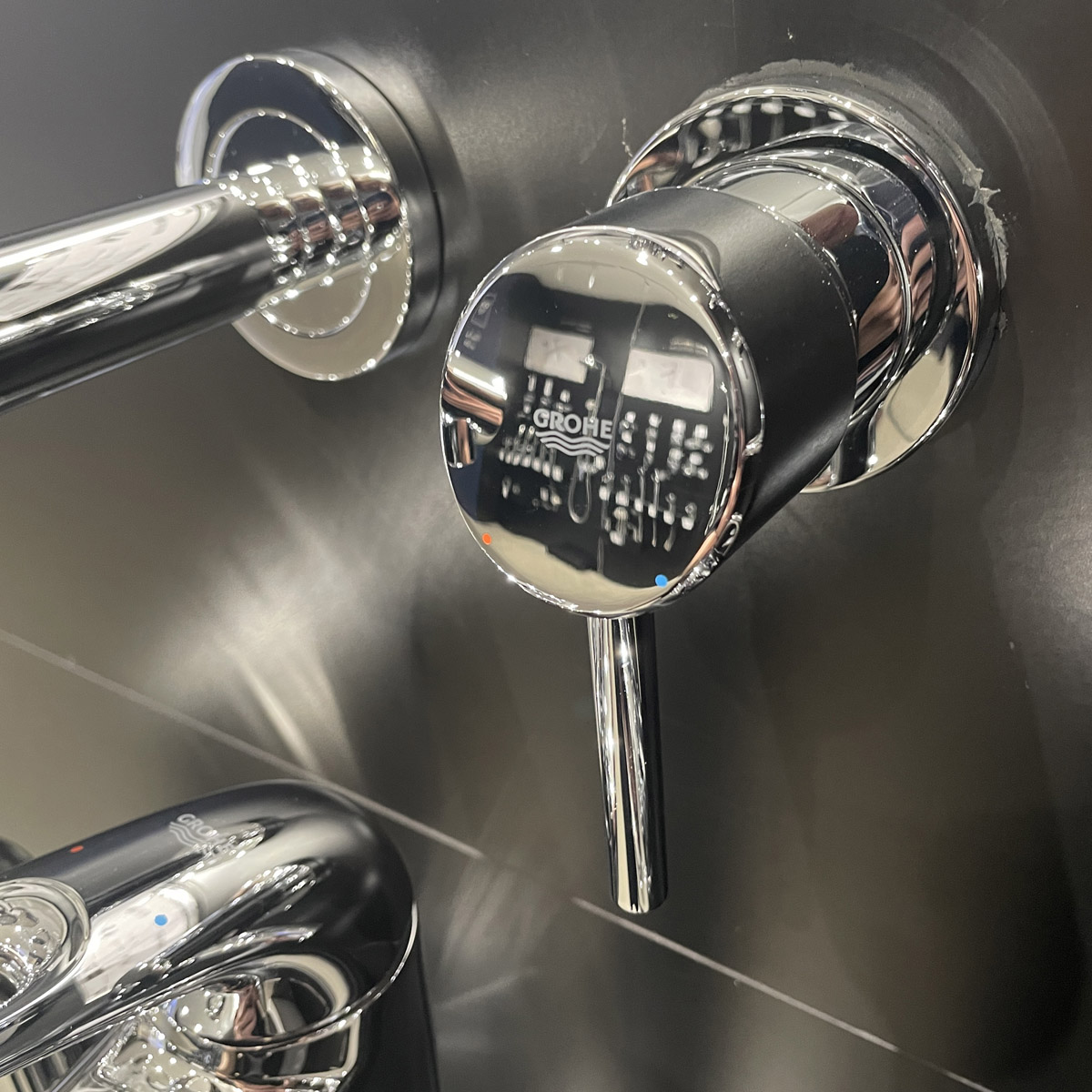 Vòi chậu gắn tường nóng lạnh 2 lỗ Concetto GROHE 19575001 - Ảnh 8
