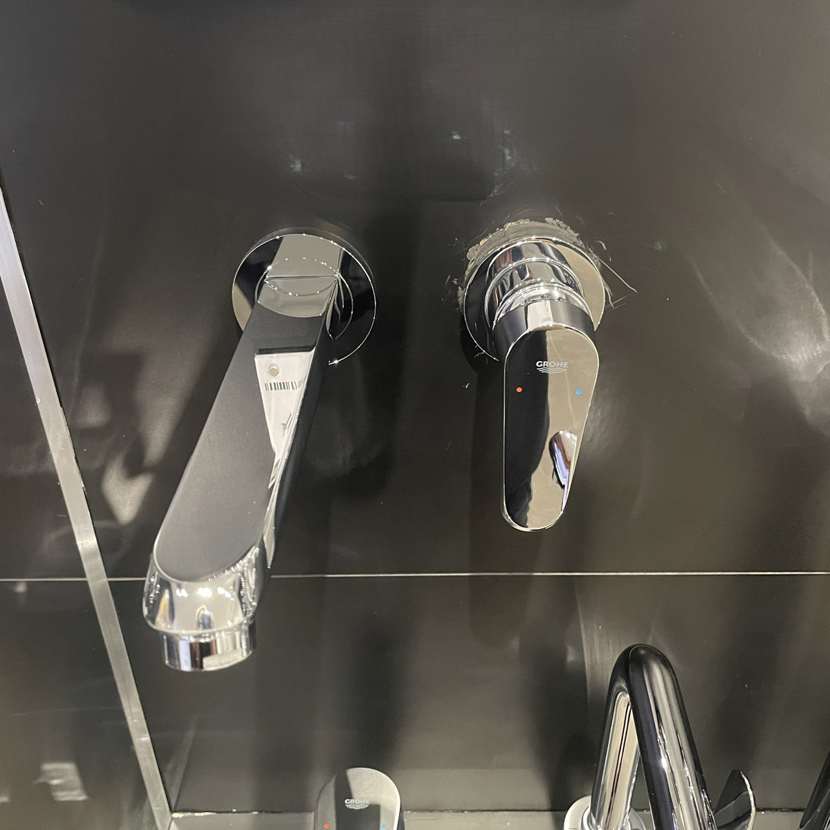 Vòi chậu gắn tường nóng lạnh 2 lỗ Eurodisc Cosmopolitan L-size GROHE 19974002 - Ảnh 6