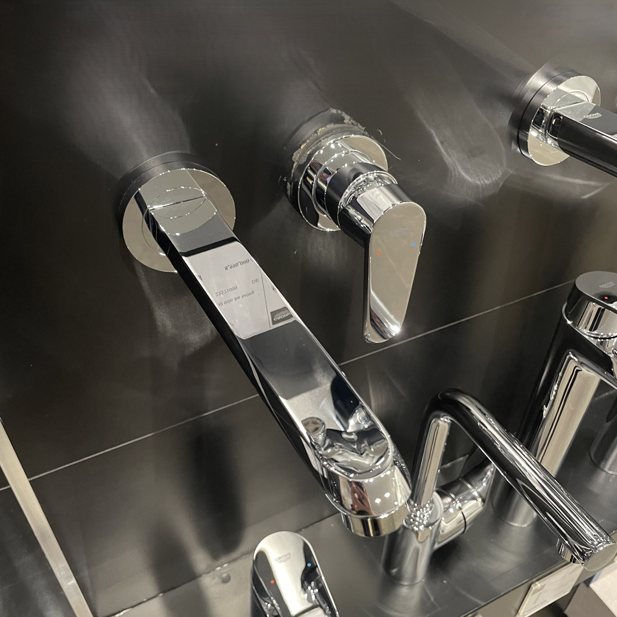 Vòi chậu gắn tường nóng lạnh 2 lỗ Eurodisc Cosmopolitan L-size GROHE 19974002 - Ảnh 7