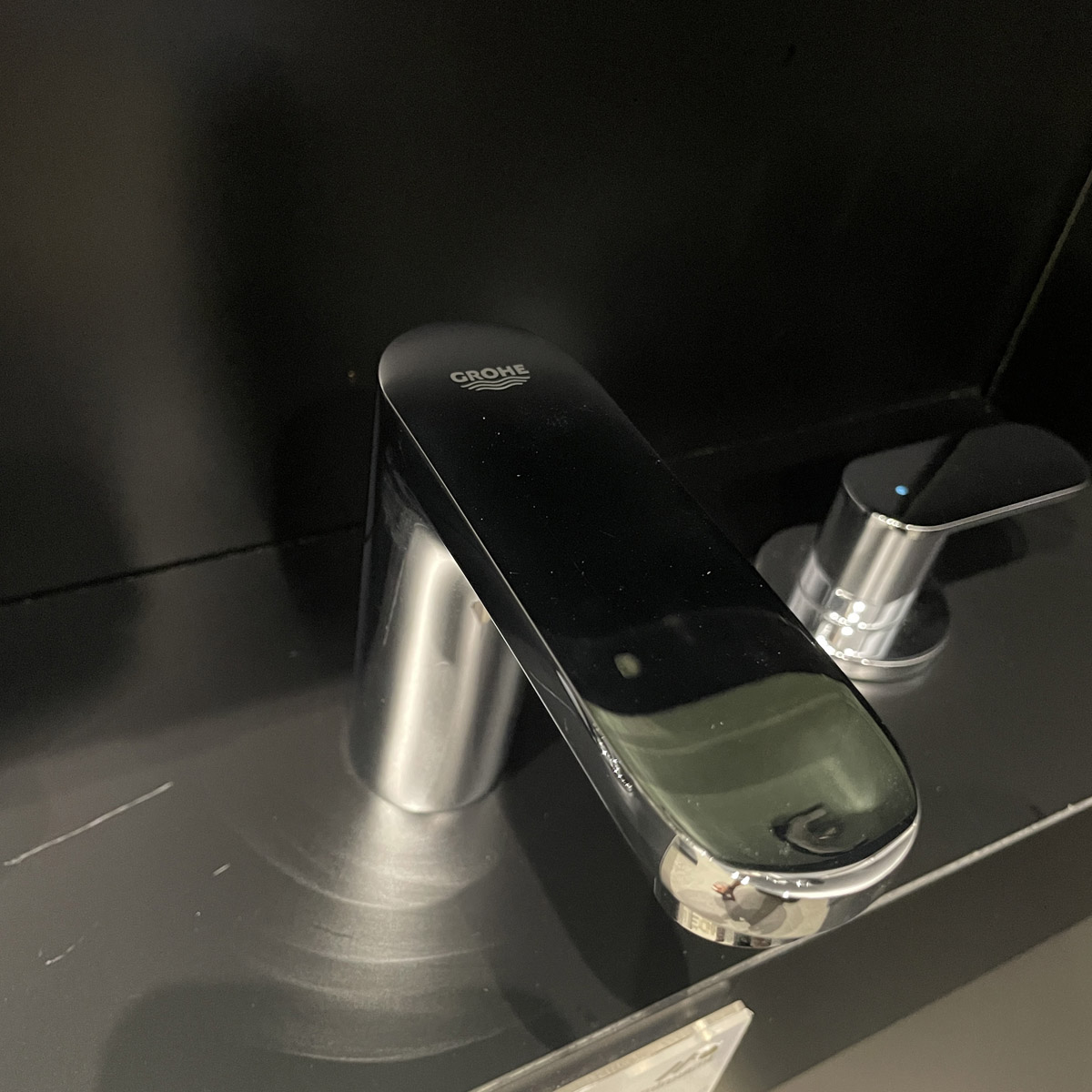 Vòi chậu nóng lạnh 3 lỗ Eurosmart Cosmopolitan GROHE 20187000 - Ảnh 4