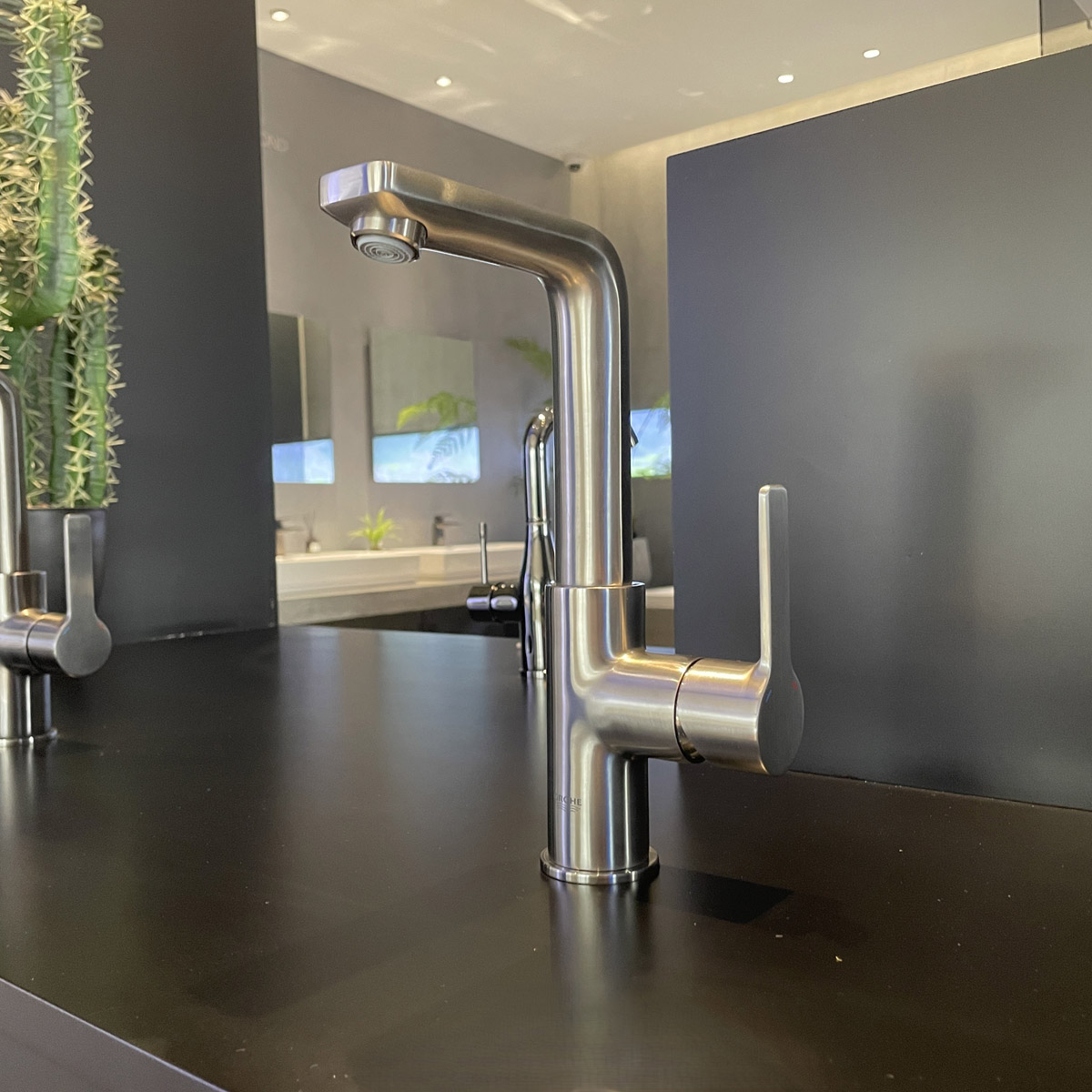 Vòi chậu nóng lạnh Lineare GROHE 23296001 - Ảnh 5