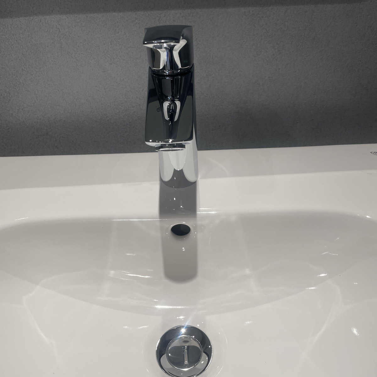 Vòi chậu lavabo nóng lạnh Eurosmart M-size GROHE 23322003 - Ảnh 7