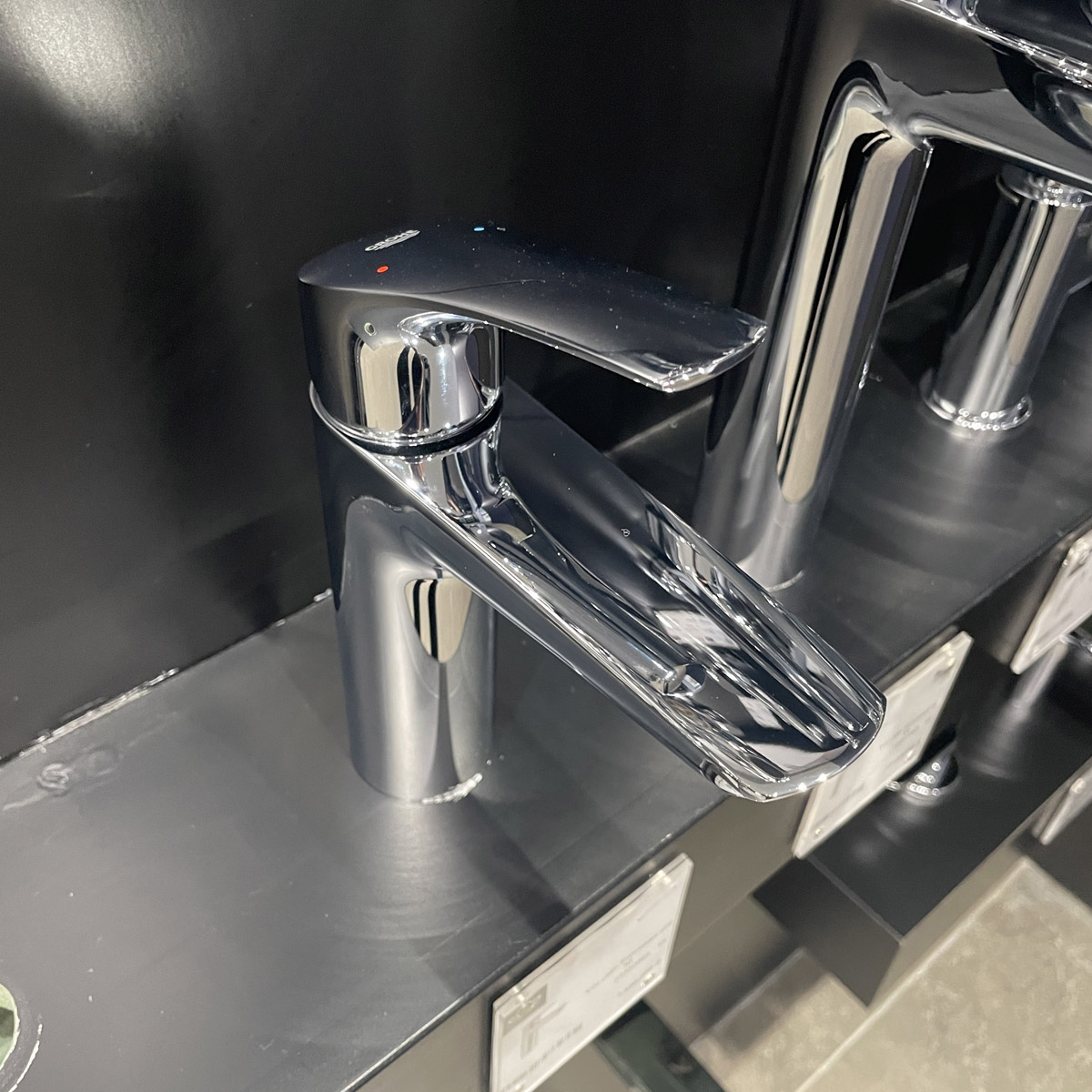 Vòi chậu lavabo nóng lạnh Eurosmart M-size GROHE 23322003 - Ảnh 10