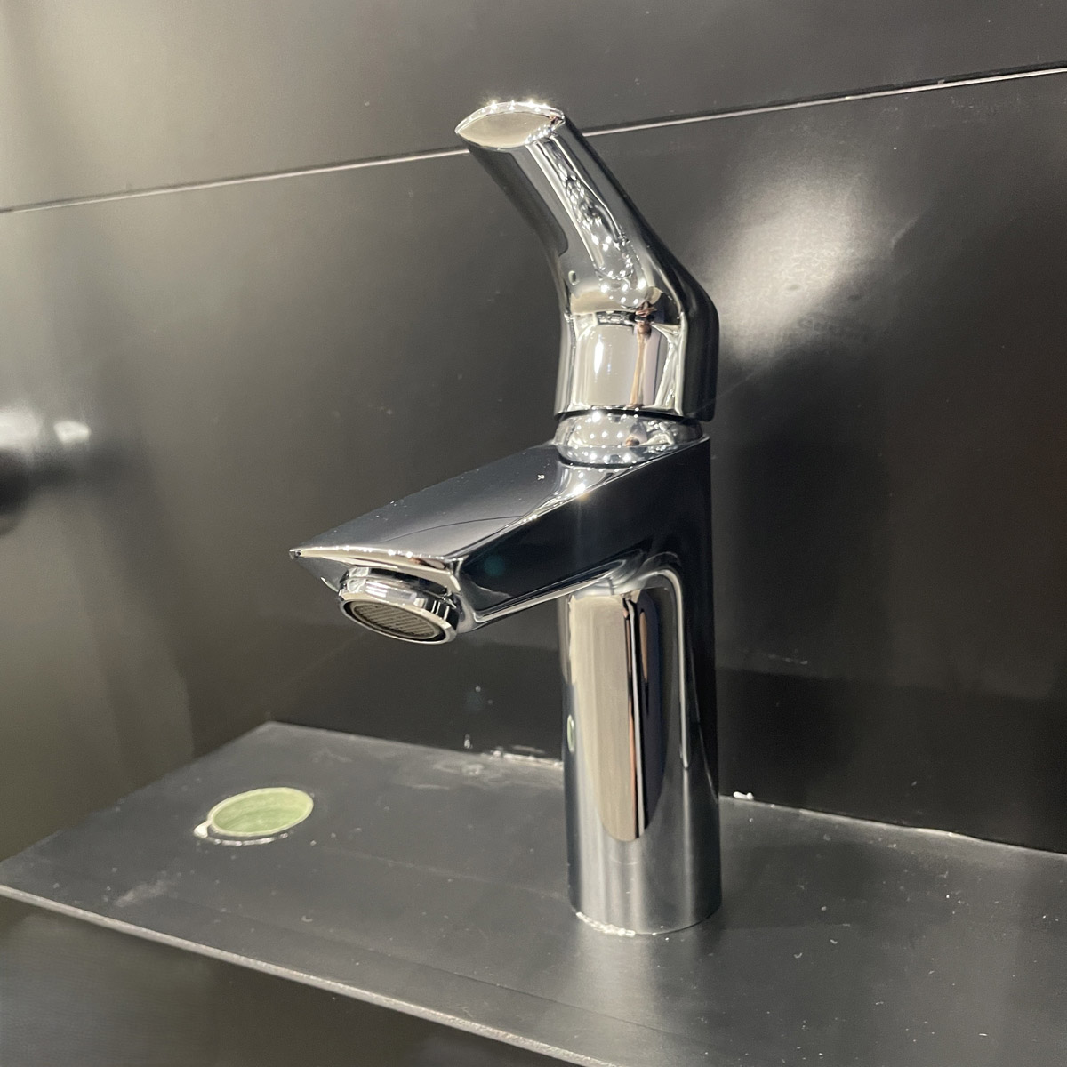 Vòi chậu lavabo nóng lạnh Eurosmart M-size GROHE 23322003 - Ảnh 9