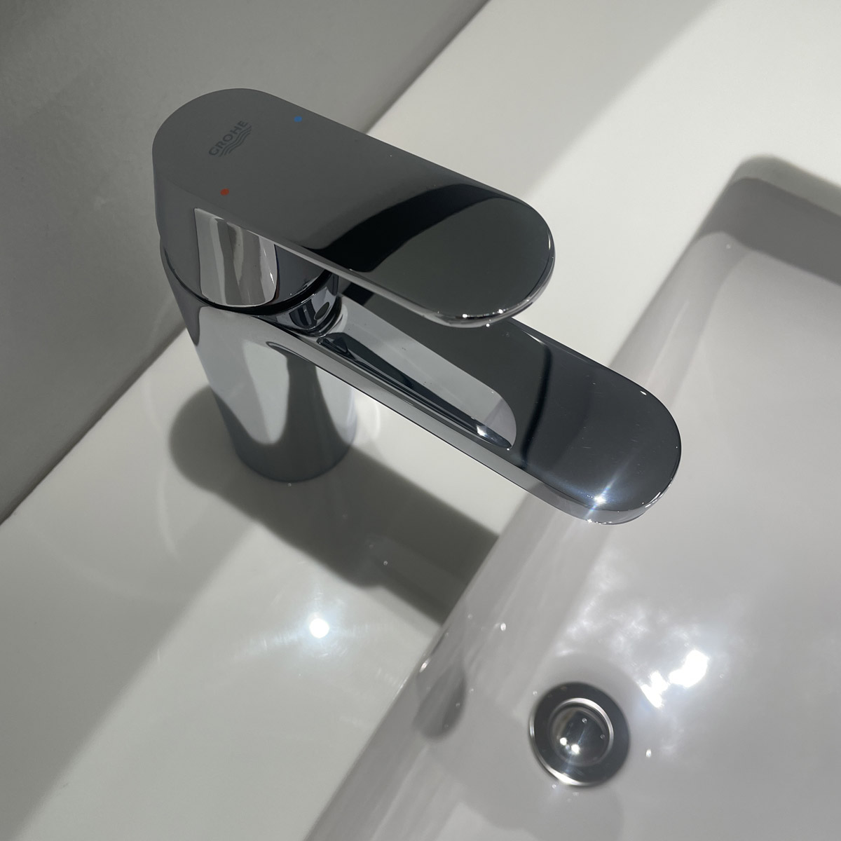 Vòi chậu nóng lạnh Eurosmart Cosmo M-size GROHE 23325000 - Ảnh 4