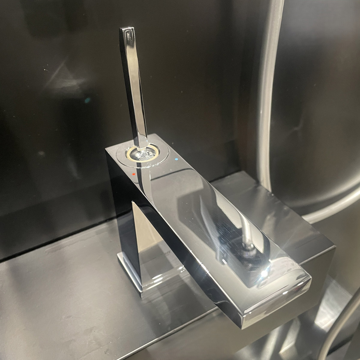 Vòi chậu nóng lạnh Eurocube Joy GROHE 23657000 - Ảnh 4