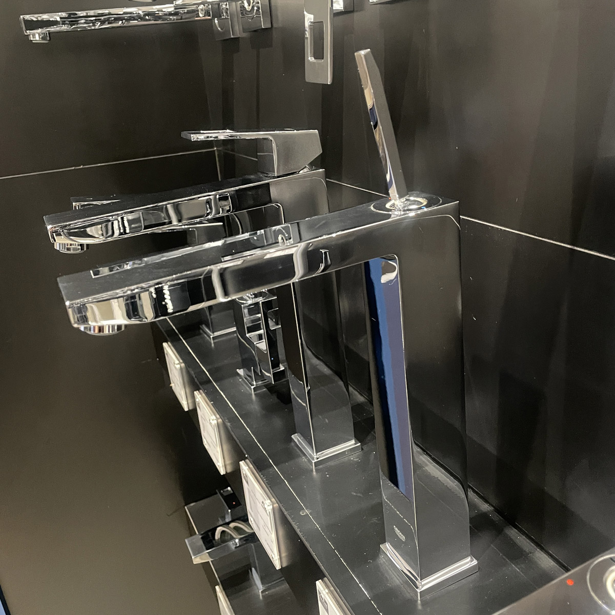 Vòi chậu nóng lạnh Eurocube Joy GROHE 23661000 - Ảnh 8