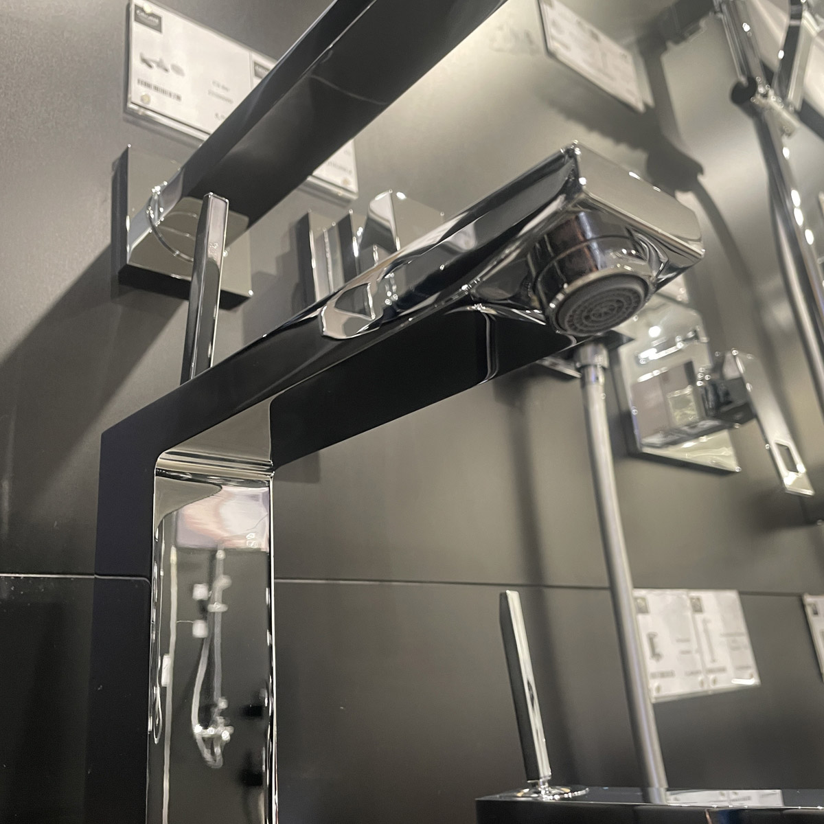 Vòi chậu nóng lạnh Eurocube Joy GROHE 23661000 - Ảnh 9