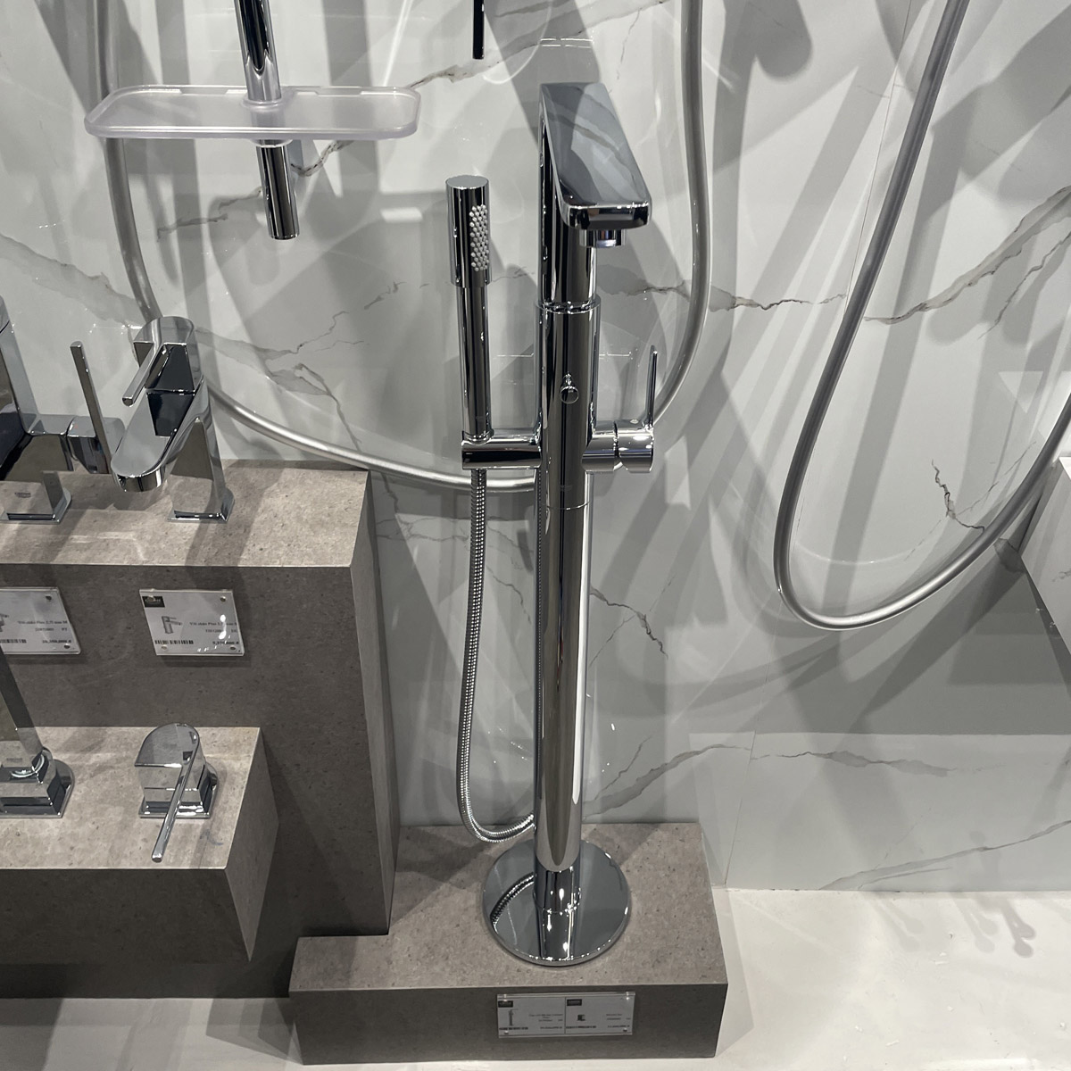 Vòi bồn tắm nóng lạnh đặt sàn Lineare GROHE 23792001 - Ảnh 6