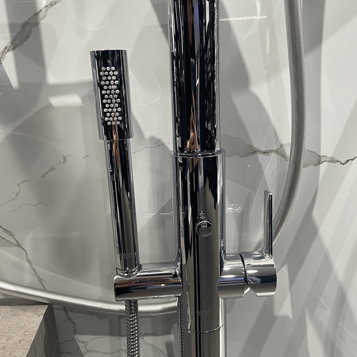 Vòi bồn tắm nóng lạnh đặt sàn Lineare GROHE 23792001 - Ảnh 8