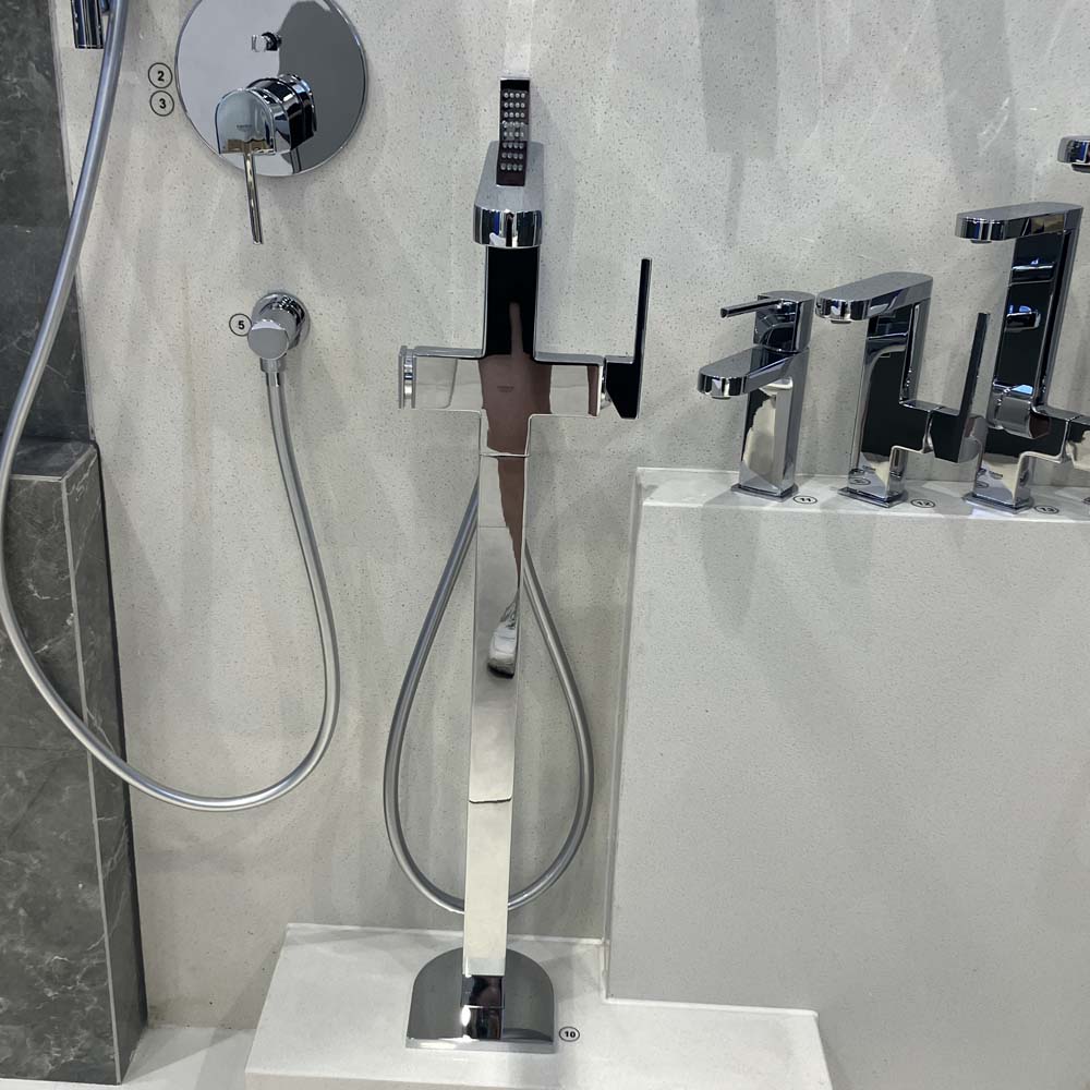 Vòi bồn tắm đặt sàn nóng lạnh Plus GROHE 23846003 - Ảnh 5