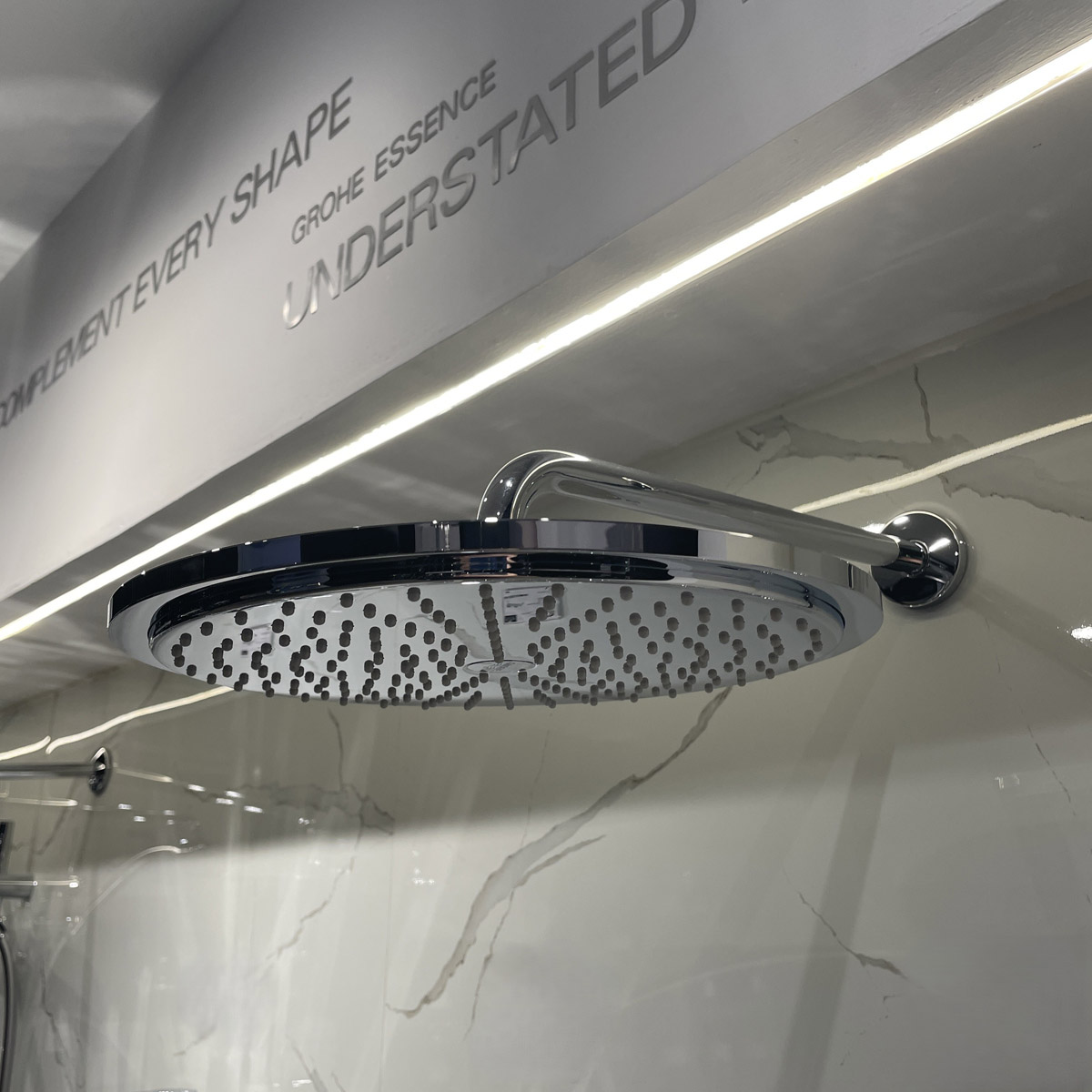 Bát sen gắn tường Grohe Rainshower Cosmpolitan 310 Grohe 26066000 - Ảnh 9