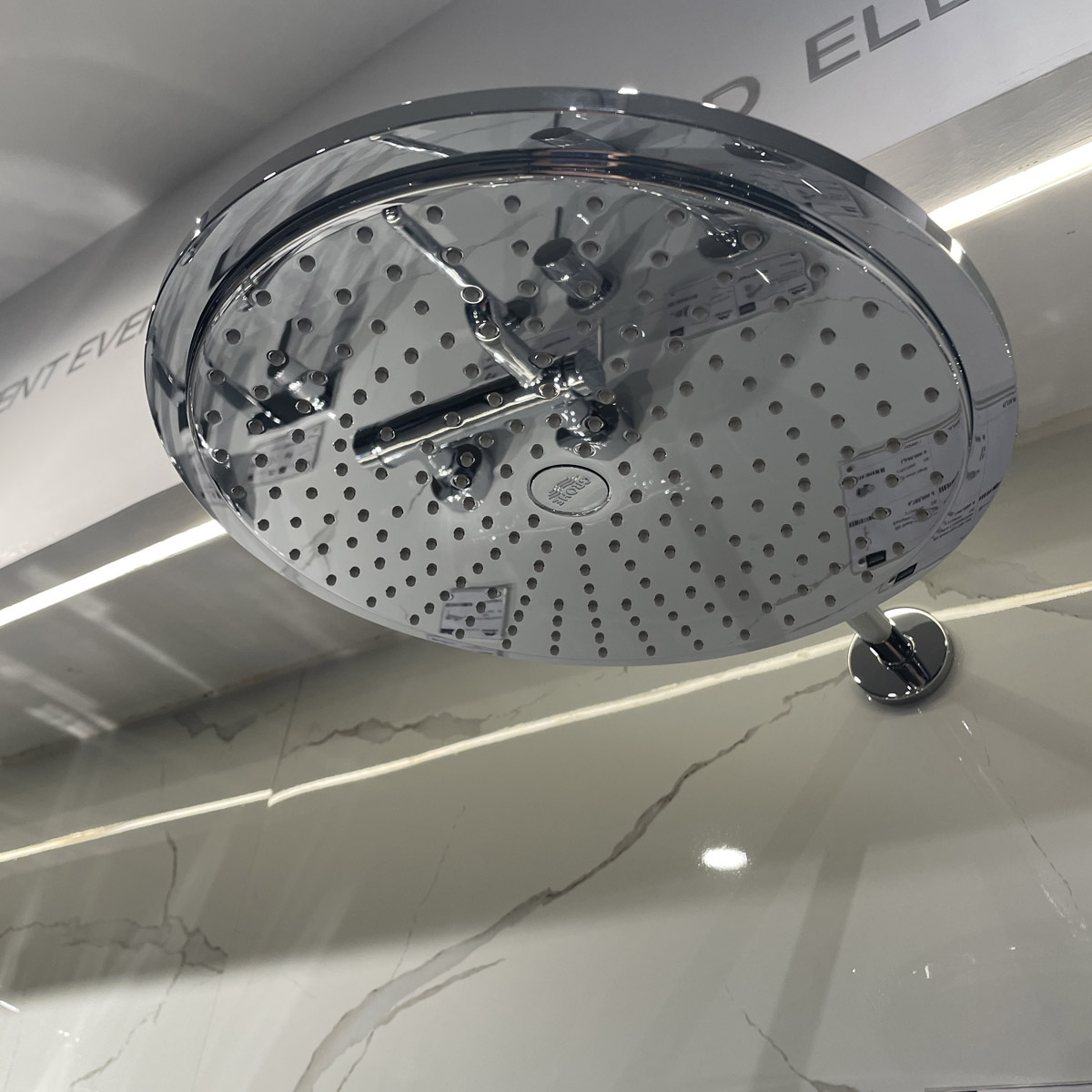 Bát sen gắn tường Grohe Rainshower Cosmpolitan 310 Grohe 26066000 - Ảnh 10