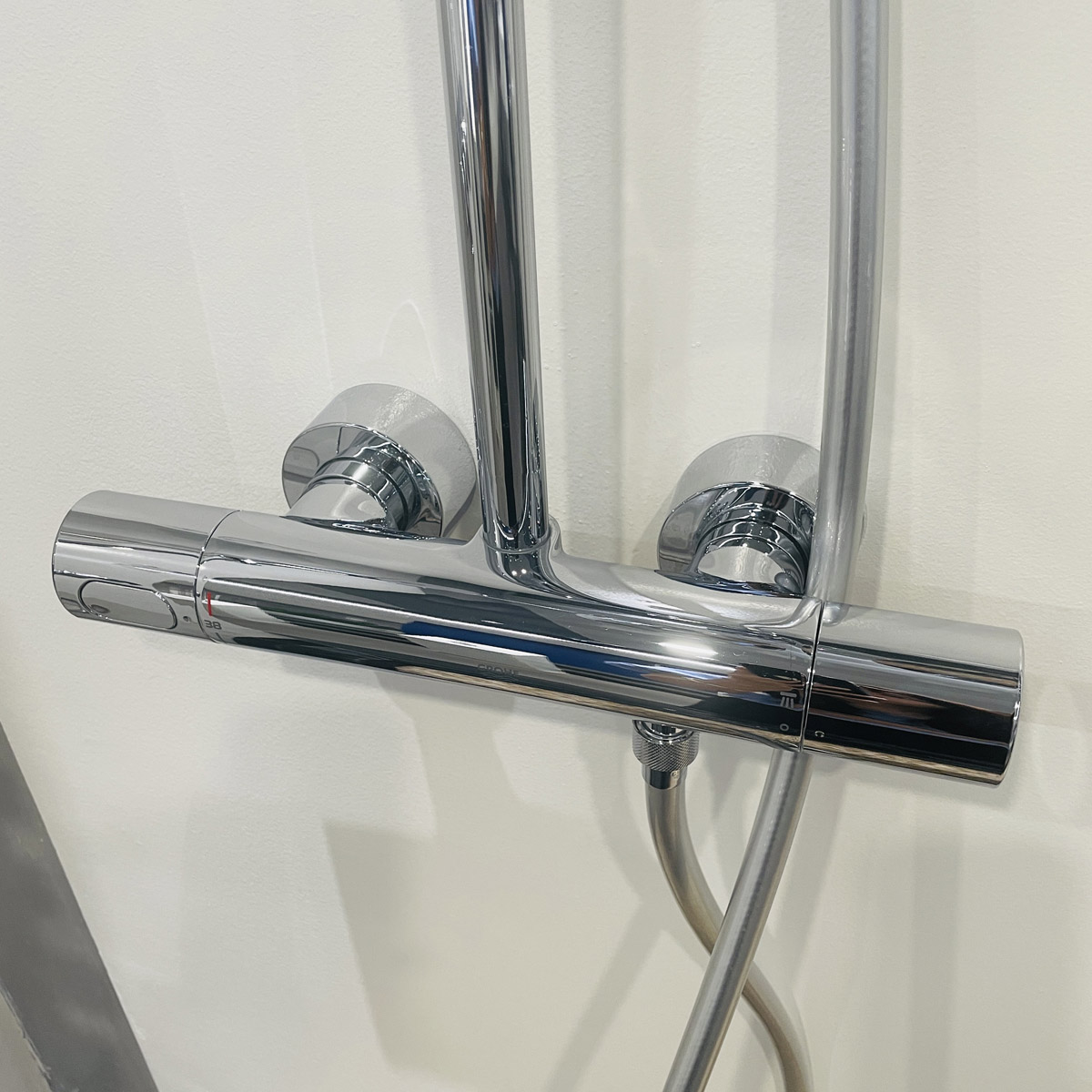 Bộ sen cây tắm đứng nhiệt độ Rainshower SmartActive 310 GROHE 26647000 - Ảnh 7