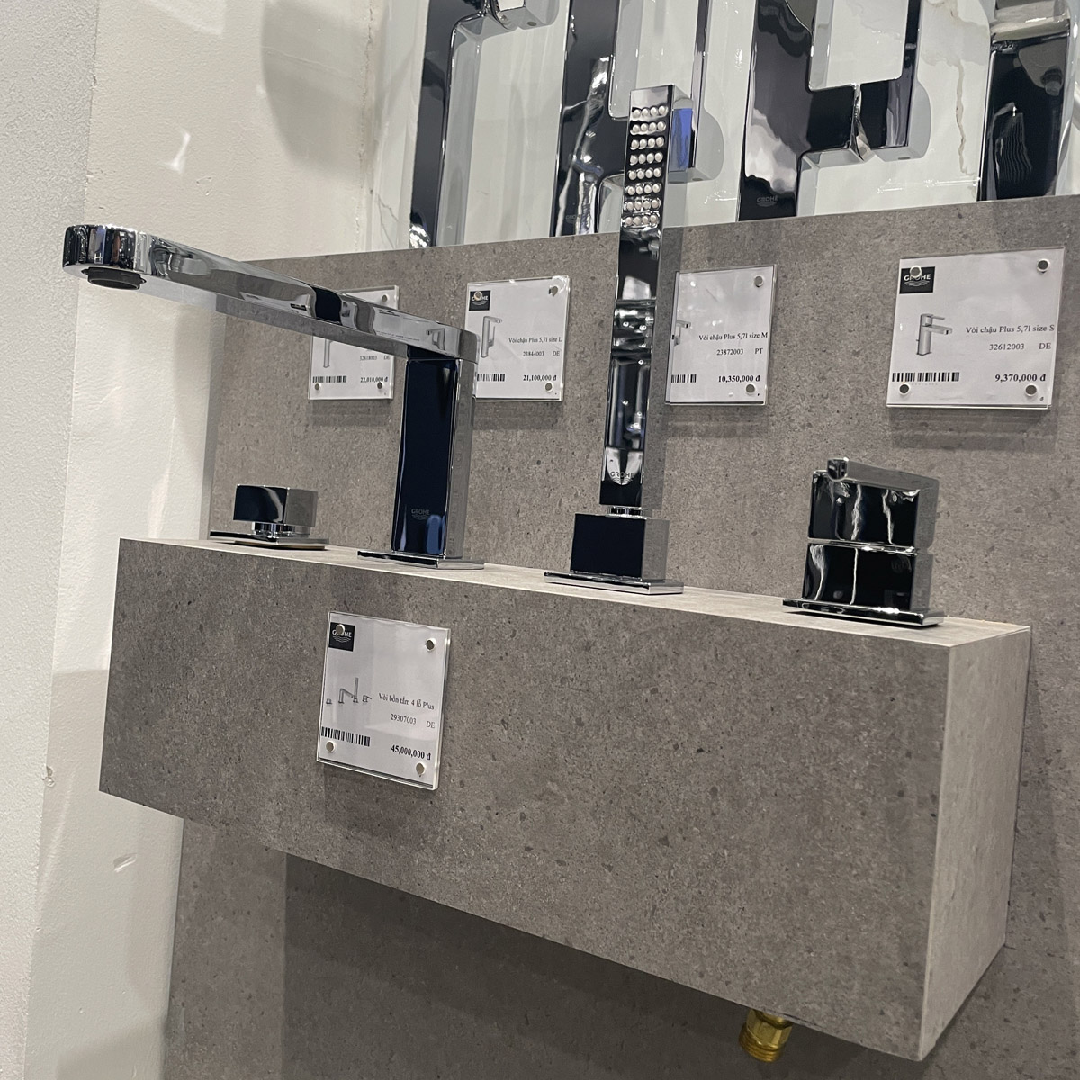 Vòi bồn tắm 4 lỗ nóng lạnh kèm tay sen Plus GROHE 29307003 - Ảnh 7