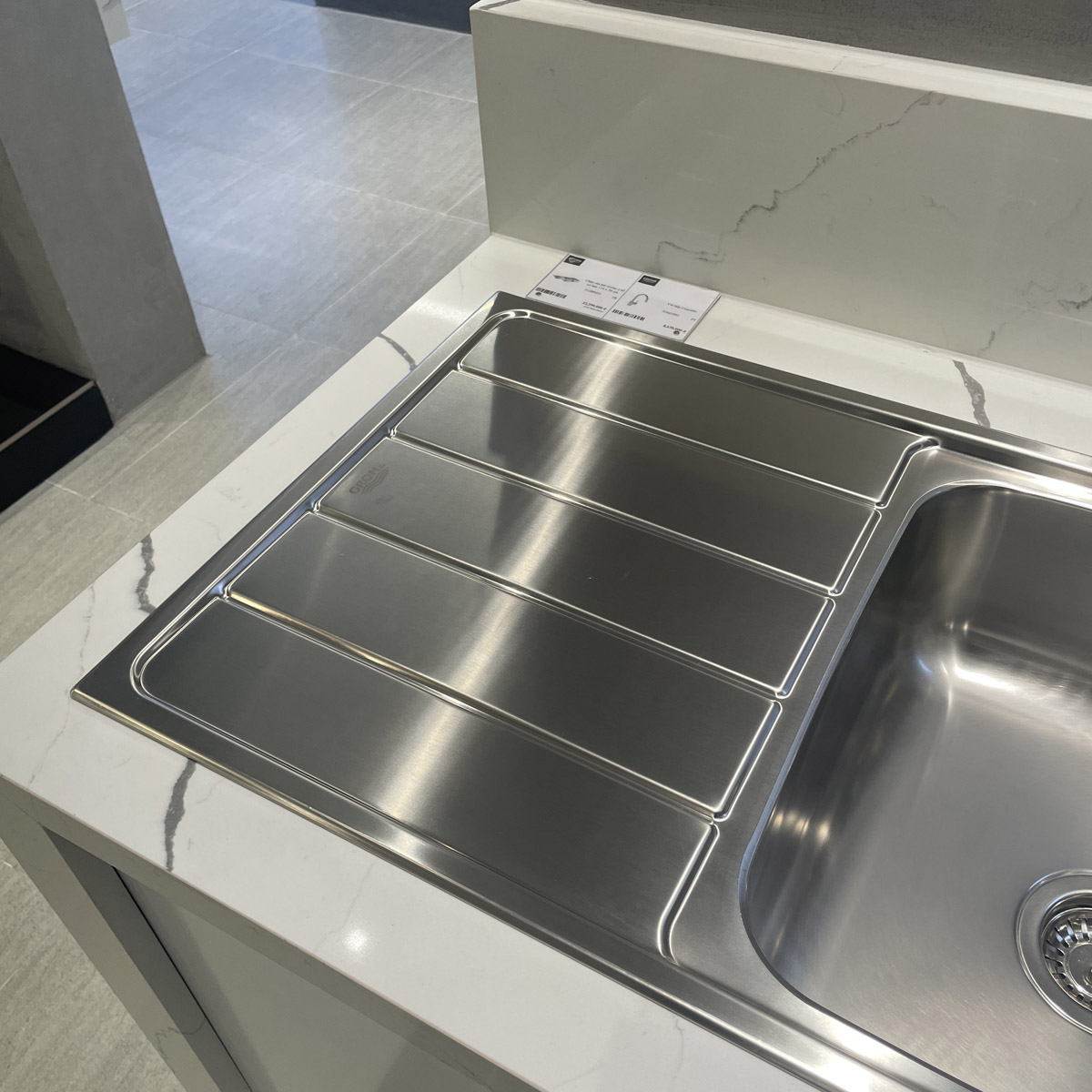 Chậu rửa chén 2 hộc cánh trái K500 GROHE 31588SD1 - Ảnh 10