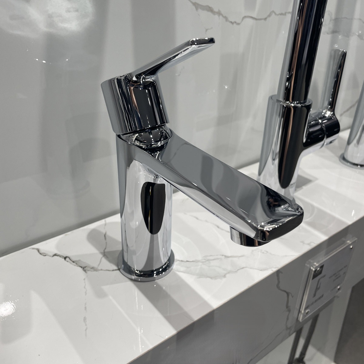 Vòi chậu nóng lạnh Lineare GROHE 32109001 - Ảnh 9