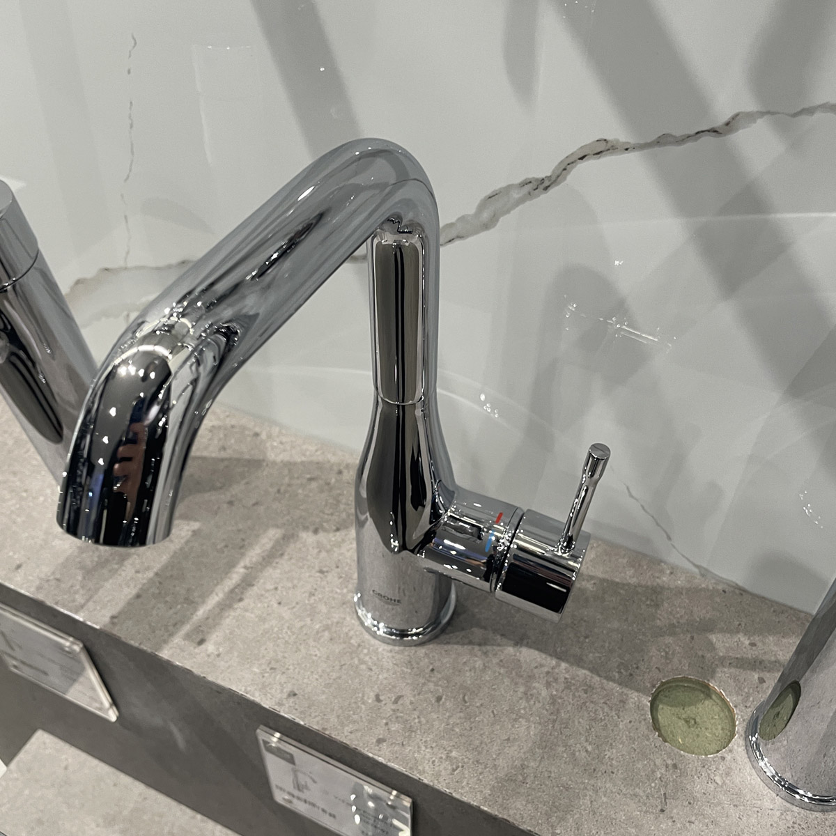 Vòi chậu nóng lạnh Essence L-size GROHE 32628001 - Ảnh 6