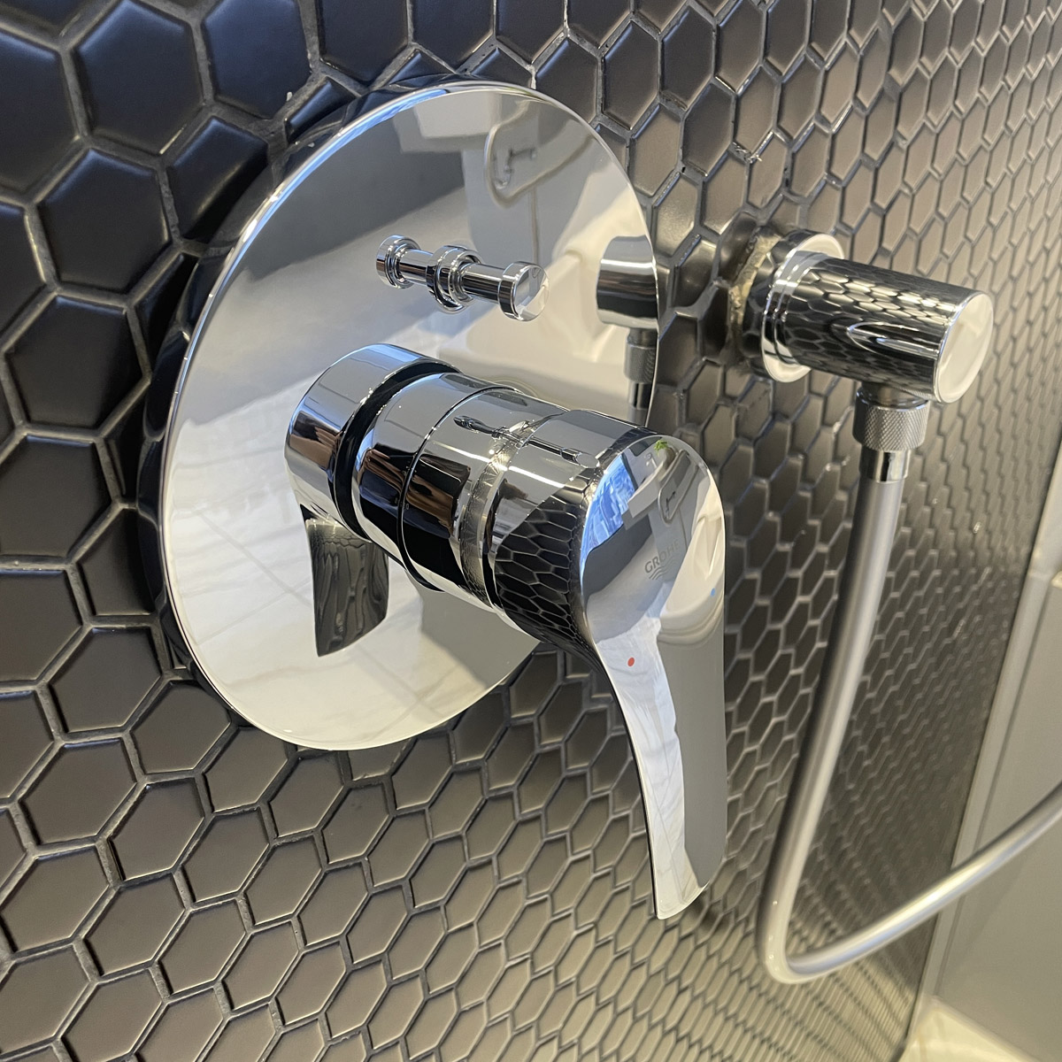 Van nóng lạnh kèm chuyển hướng 2 đường Eurosmart GROHE 33305003 - Ảnh 5