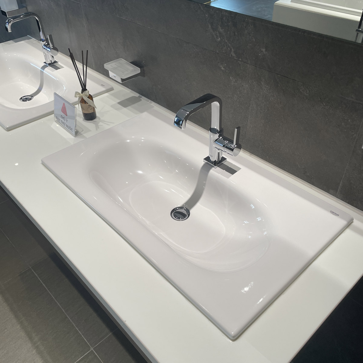 Chậu rửa lavabo treo tường Essence GROHE 3956700H - Ảnh 7