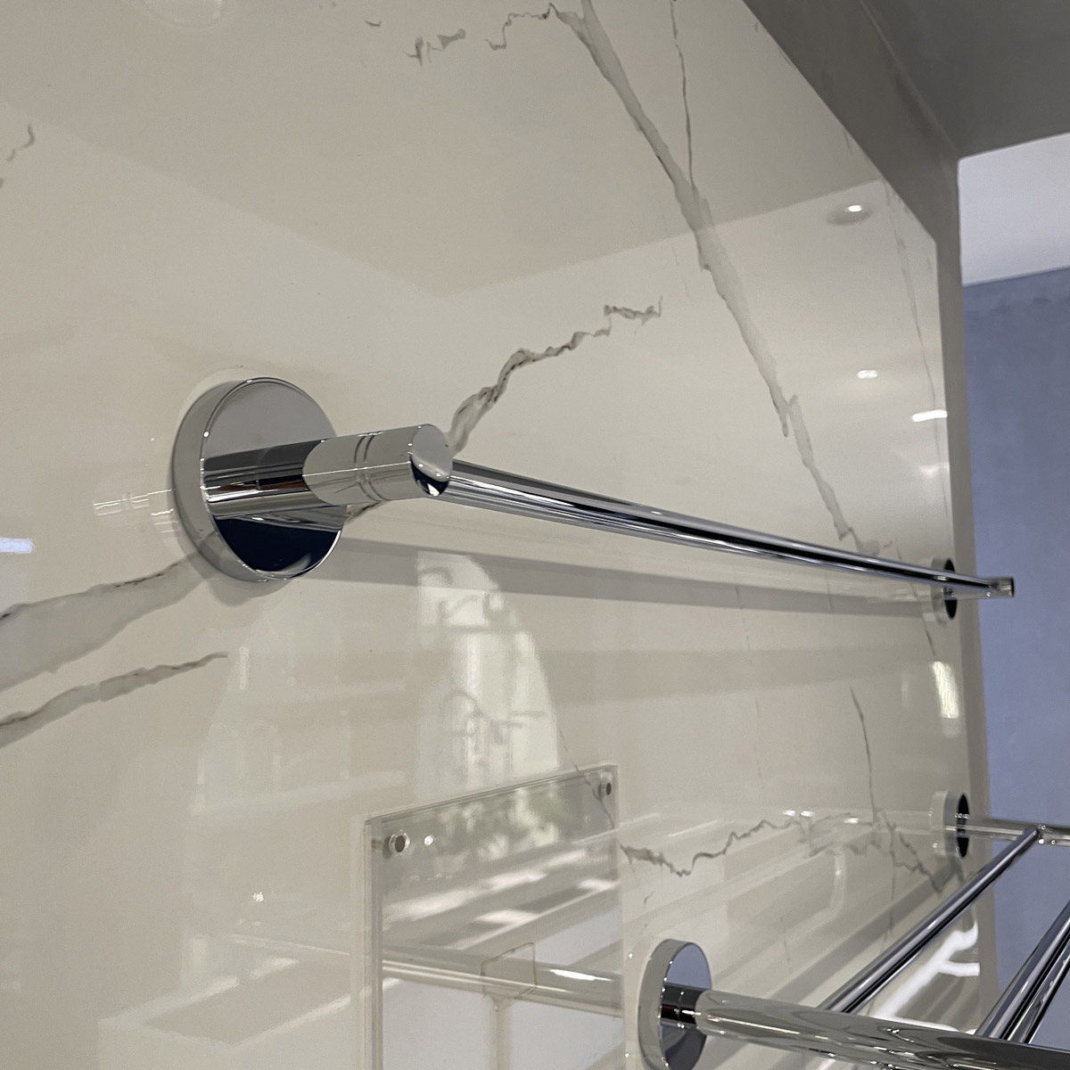 Thanh treo khăn đơn Essentials GROHE 40386001 - Ảnh 7