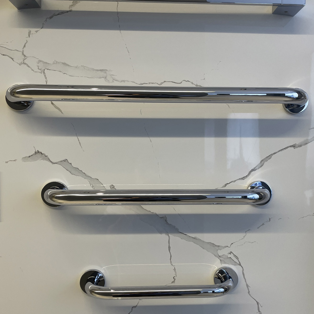 Thanh tay vịn Essentials GROHE 40794001 - Ảnh 4