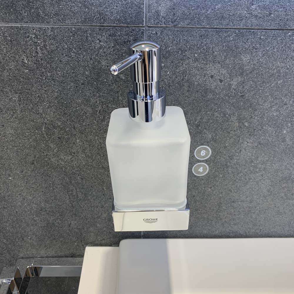 Hộp xịt xà phòng Selection Cube GROHE 40805000 - Ảnh 6