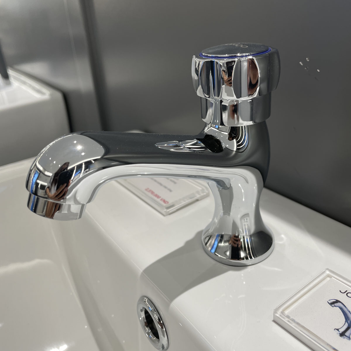 Vòi chậu lavabo lạnh JOMOO 7611-016/1C-I011 - Ảnh 4