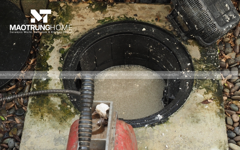 Tắc nghẽn một phần đường ống thoát chính