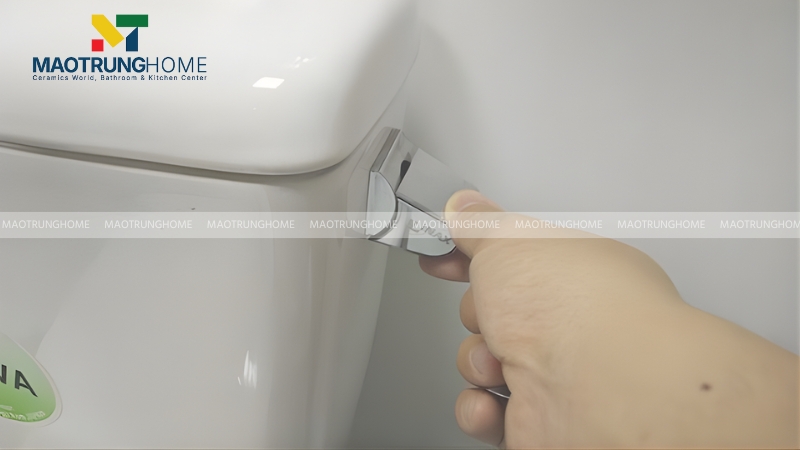 Nhận biết sớm các dấu hiệu rò rỉ nước ở bồn cầu Inax để tránh hư hỏng nặng