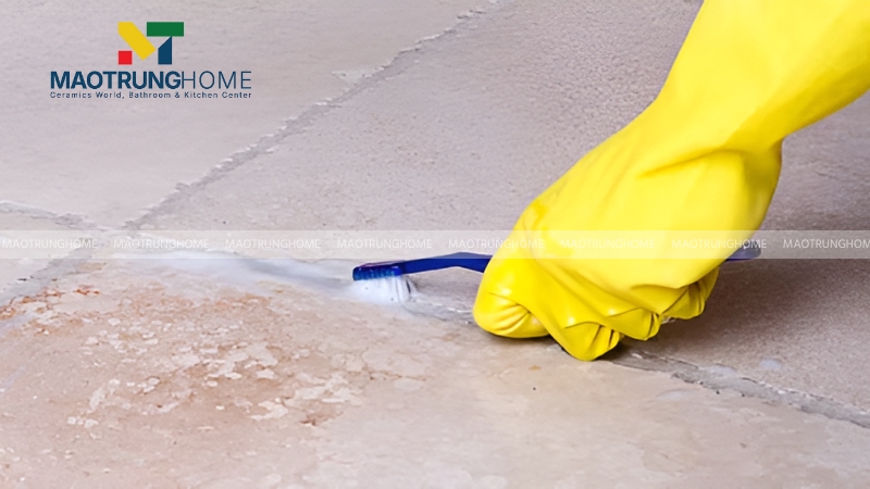 Cách làm trắng gạch nhà vệ sinh bằng keo chà ron